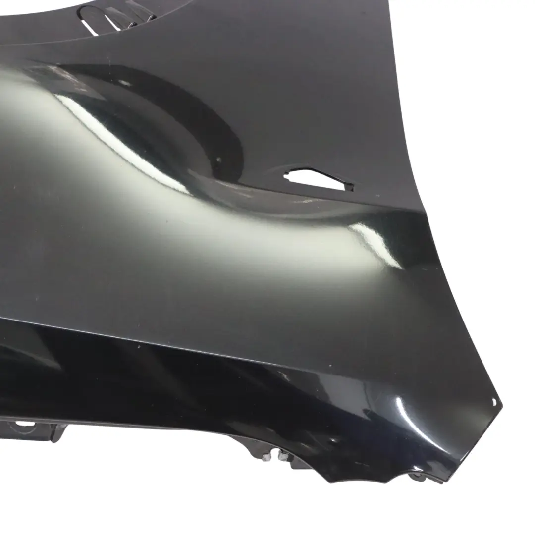 Błotnik Prawy Przedni Black Sapphire Czarny Metalik do BMW X5 E70 o numerze 0430322 BMW X5 E70 Błotnik Prawy Przedni Black Sapphire Czarny Metalik - SKU 0430322-BS - Numer Części 0430322