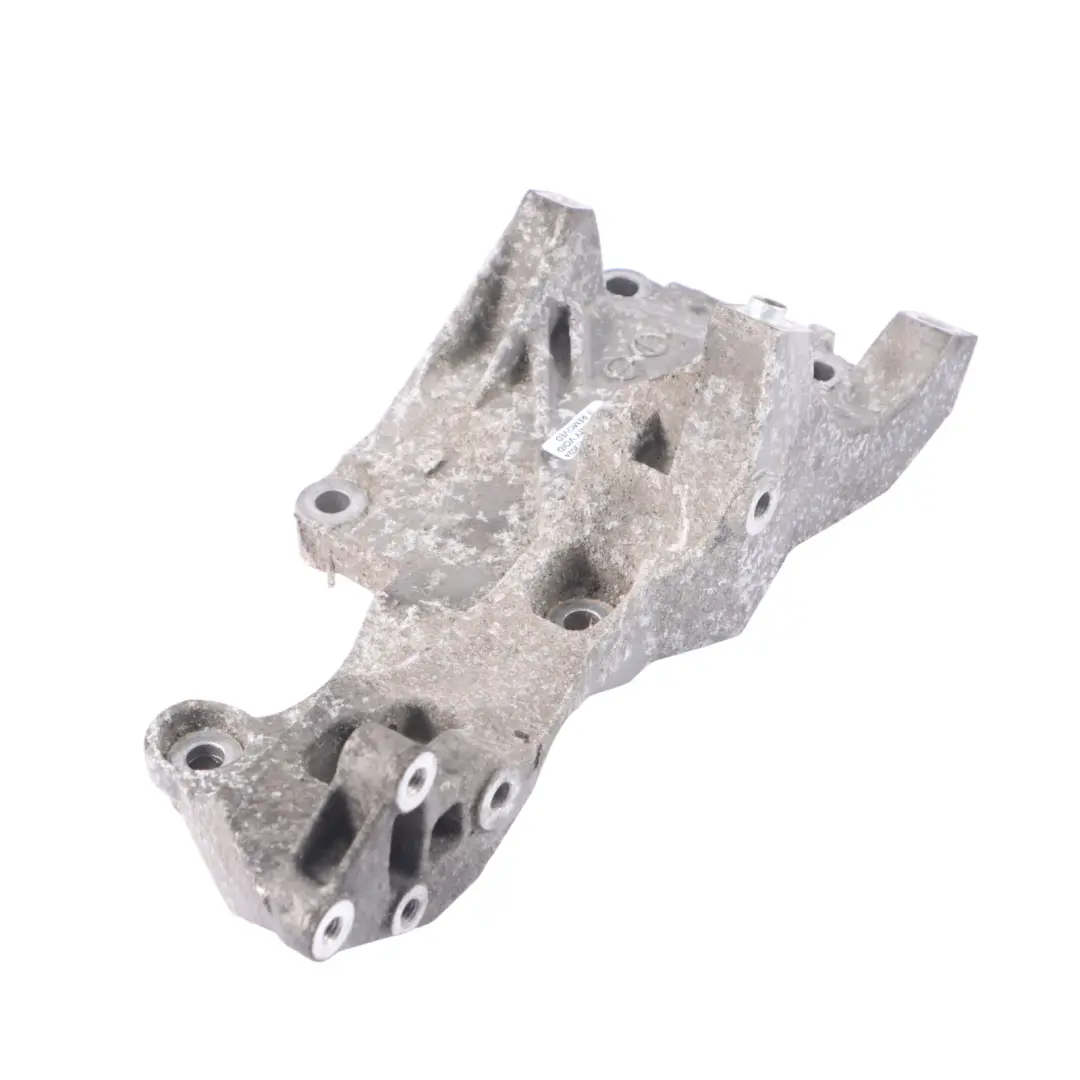 Wspornik Łapa Alternatora do VW Volkswagen Polo 9N 1.4 TDI o numerze 045903143E VW Volkswagen Polo 9N 1.4 TDI Wspornik Łapa Alternatora - SKU 045903143E - Numer Części 045903143E