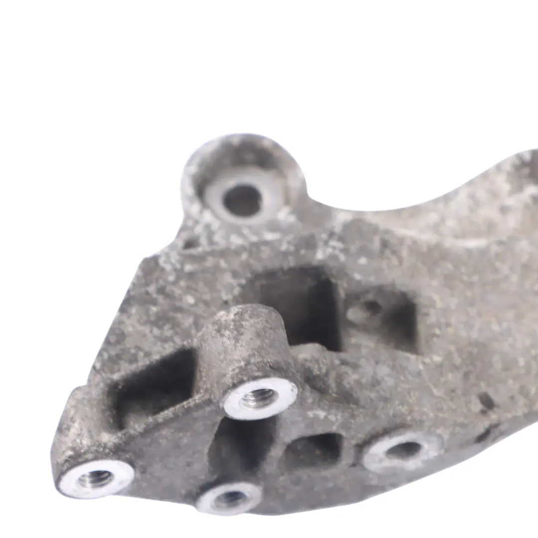 Wspornik Łapa Alternatora do VW Volkswagen Polo 9N 1.4 TDI o numerze 045903143E VW Volkswagen Polo 9N 1.4 TDI Wspornik Łapa Alternatora - SKU 045903143E - Numer Części 045903143E