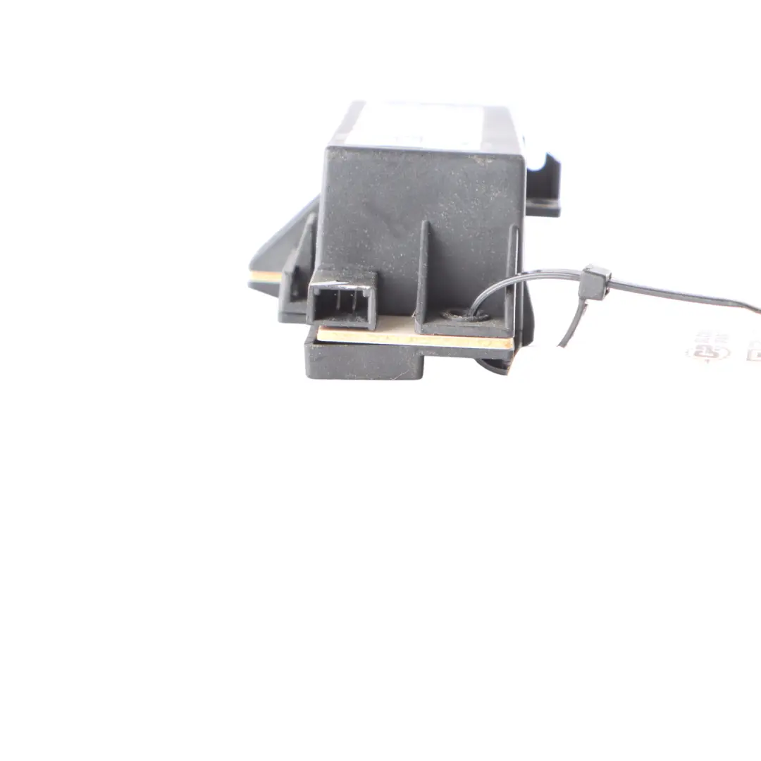 Modulo di controllo fulmine porta anteriore posteriore per Audi A8 D3 con numero di parte 04E0919064 Audi A8 D3 Modulo di controllo fulmine porta anteriore posteriore - SKU 04E0919064 - Numero di parte 04E0919064