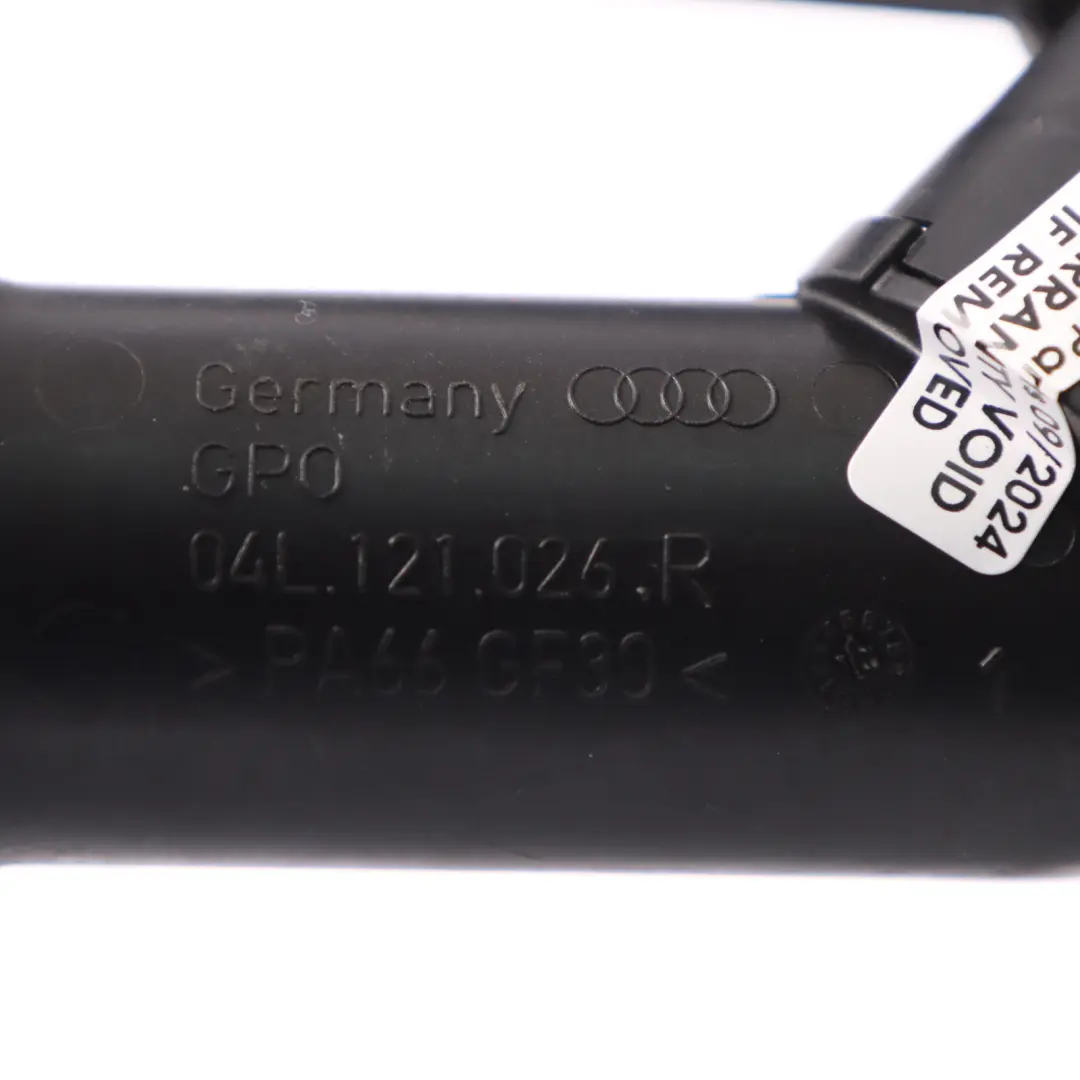 pompa dell'acqua alloggiamento termostato tubo connettore per Audi A5 8T con numero di parte 04L121026R Audi A5 8T pompa dell'acqua alloggiamento termostato tubo connettore - SKU 04L121026R - Numero di parte 04L121026R