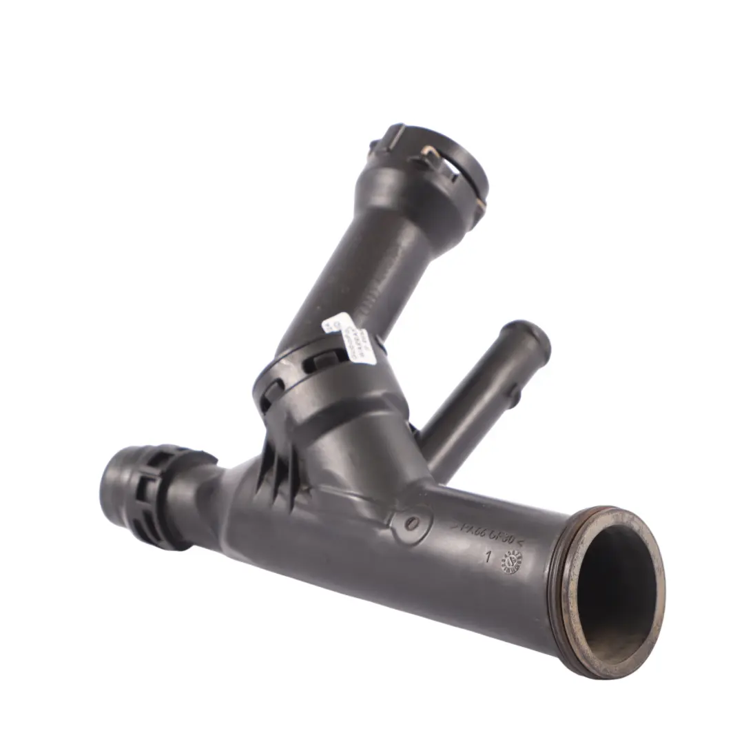 pompa dell'acqua alloggiamento termostato tubo connettore per Audi A5 8T con numero di parte 04L121026R Audi A5 8T pompa dell'acqua alloggiamento termostato tubo connettore - SKU 04L121026R - Numero di parte 04L121026R