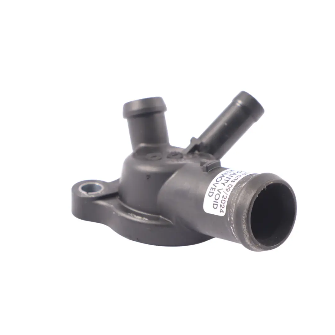 Audi A5 8T Ligne tuyau bride pour liquide refroidissement l'eau - SKU 04L121131AD - Numéro de pièce 04L121131AD