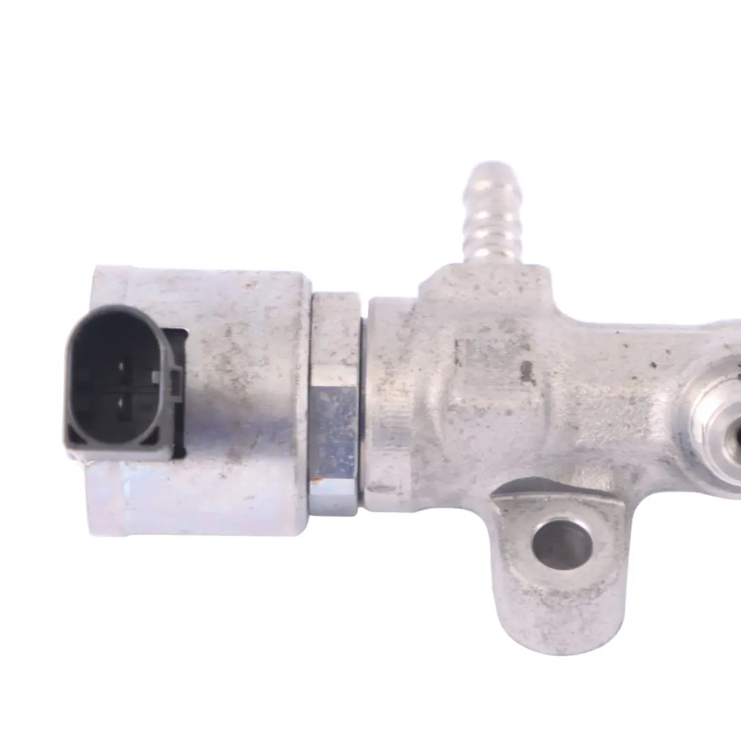 Inyección Fuel Rail Inyector para Audi A5 8T con número de pieza 04L130089G Audi A5 8T Inyección Fuel Rail Inyector - SKU 04L130089G - Número de pieza 04L130089G