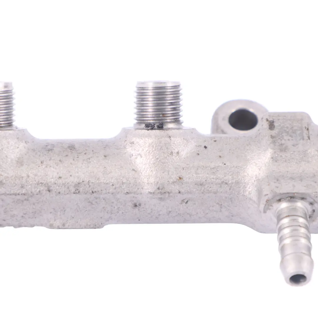 Inyección Fuel Rail Inyector para Audi A5 8T con número de pieza 04L130089G Audi A5 8T Inyección Fuel Rail Inyector - SKU 04L130089G - Número de pieza 04L130089G