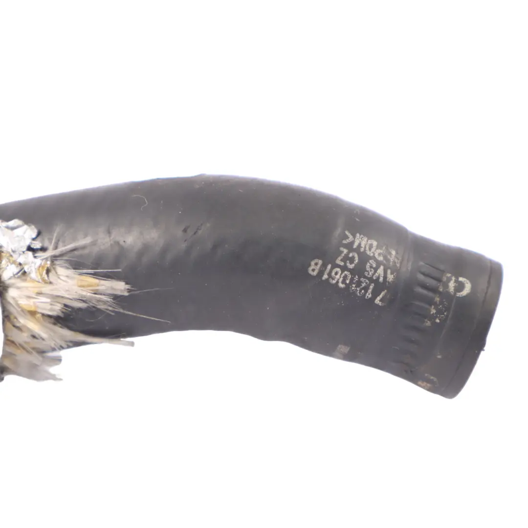 scarico EGR Tubo flessibile per Audi Q7 4L 4.2 TDI Gas di con numero di parte 057121061B Audi Q7 4L 4.2 TDI Gas di scarico EGR Tubo flessibile - SKU 057121061B - Numero di parte 057121061B