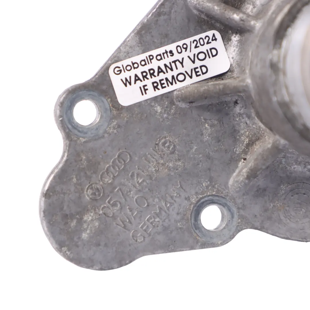 Audi Q7 4L 4.2 TDI Boîtier thermostat refroidissement l'eau moteur - SKU 057121111B - Numéro de pièce 057121111B