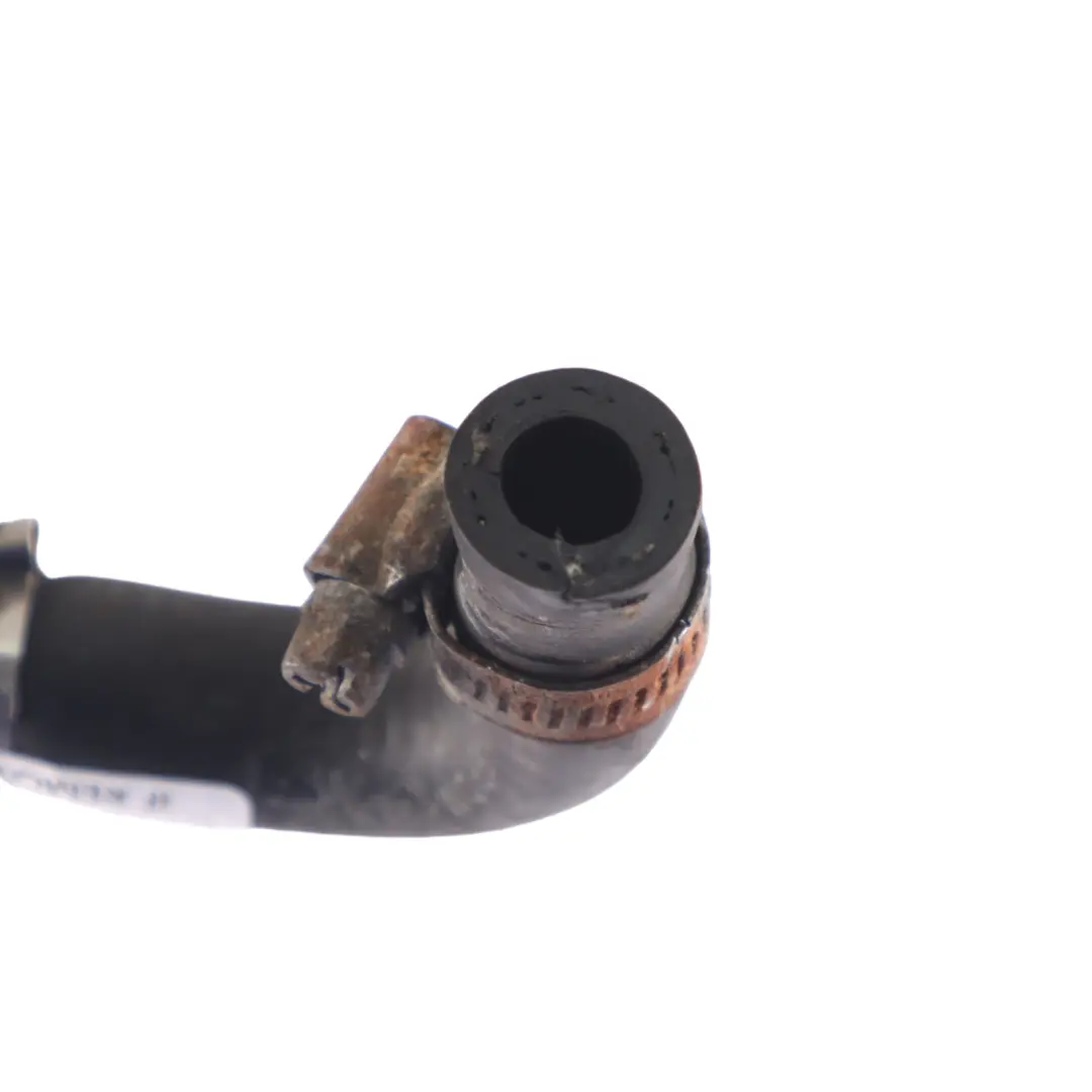 Tuyau de refroidissement du turbocompresseur Droit pour Audi Q7 4.2 TDI à propos du numéro de pièce 057121492M Audi Q7 4.2 TDI Tuyau de refroidissement du turbocompresseur Droit - SKU 057121492M - Numéro de pièce 057121492M