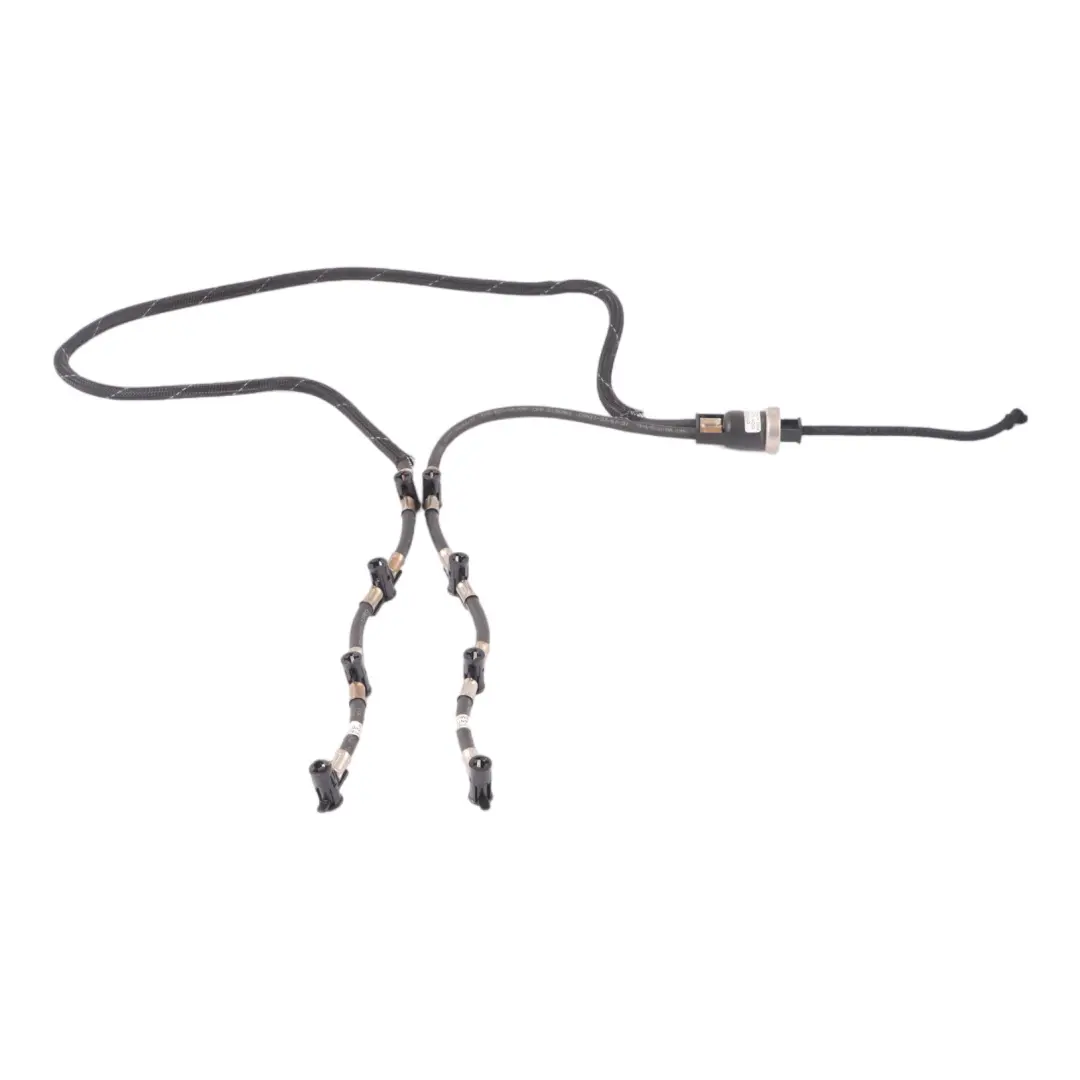 Tuyau d'alimentation de carburant 4.2 TDI Diesel pour Audi Q7 4L à propos du numéro de pièce 057130218F Audi Q7 4L Tuyau d'alimentation de carburant 4.2 TDI Diesel - SKU 057130218F - Numéro de pièce 057130218F