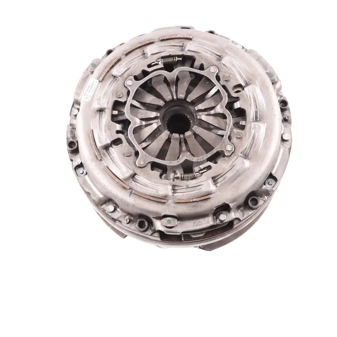 Mass Flywheel Clutch Kit Set to Audi A4 B8 3.0 TDI CAPA Dual Twin with Part number 0B4105266H Audi A4 B8 3.0 TDI CAPA Dual Twin Mass Flywheel Clutch Kit Set - SKU 0B4105266H - Part number 0B4105266H