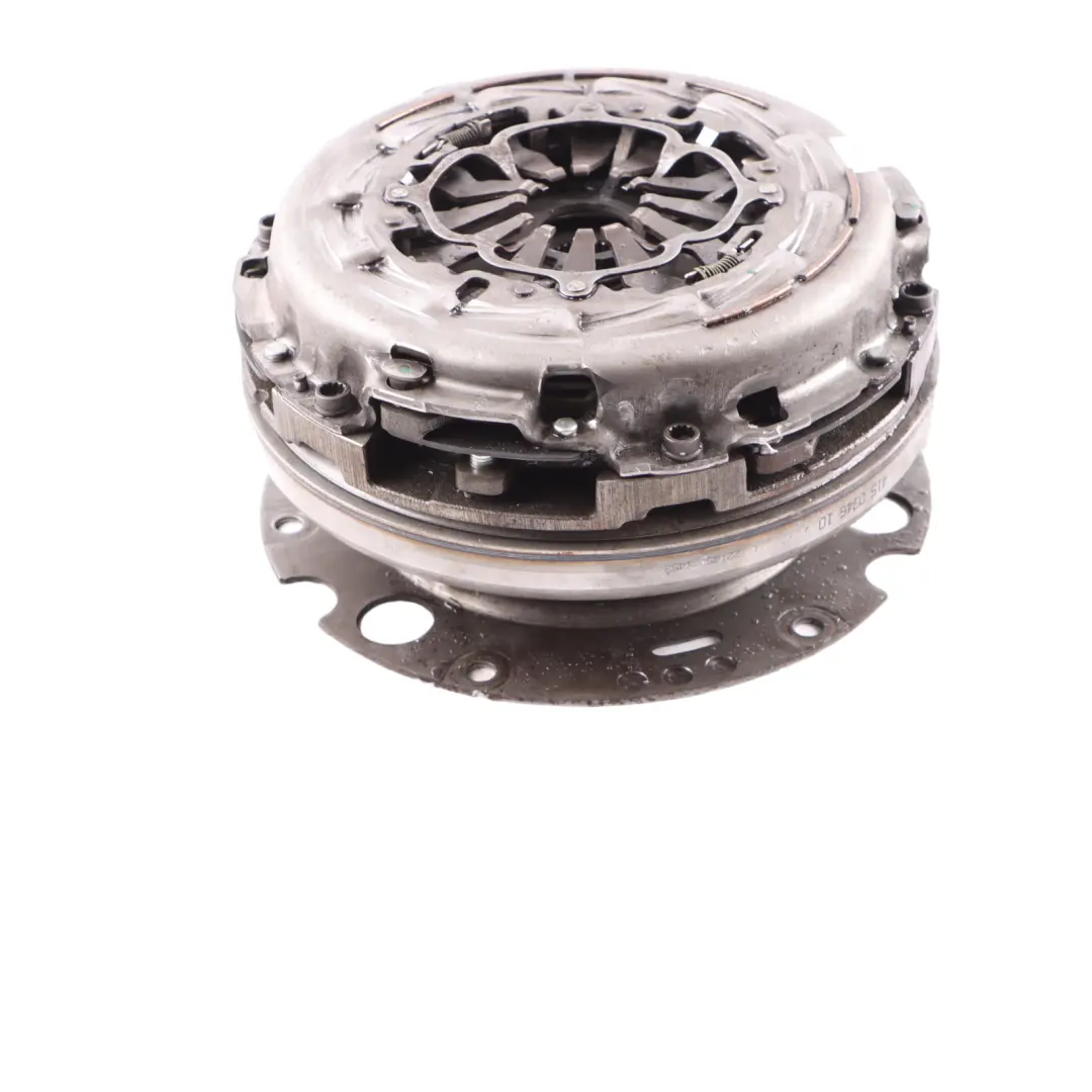 Mass Flywheel Clutch Kit Set to Audi A4 B8 3.0 TDI CAPA Dual Twin with Part number 0B4105266H Audi A4 B8 3.0 TDI CAPA Dual Twin Mass Flywheel Clutch Kit Set - SKU 0B4105266H - Part number 0B4105266H