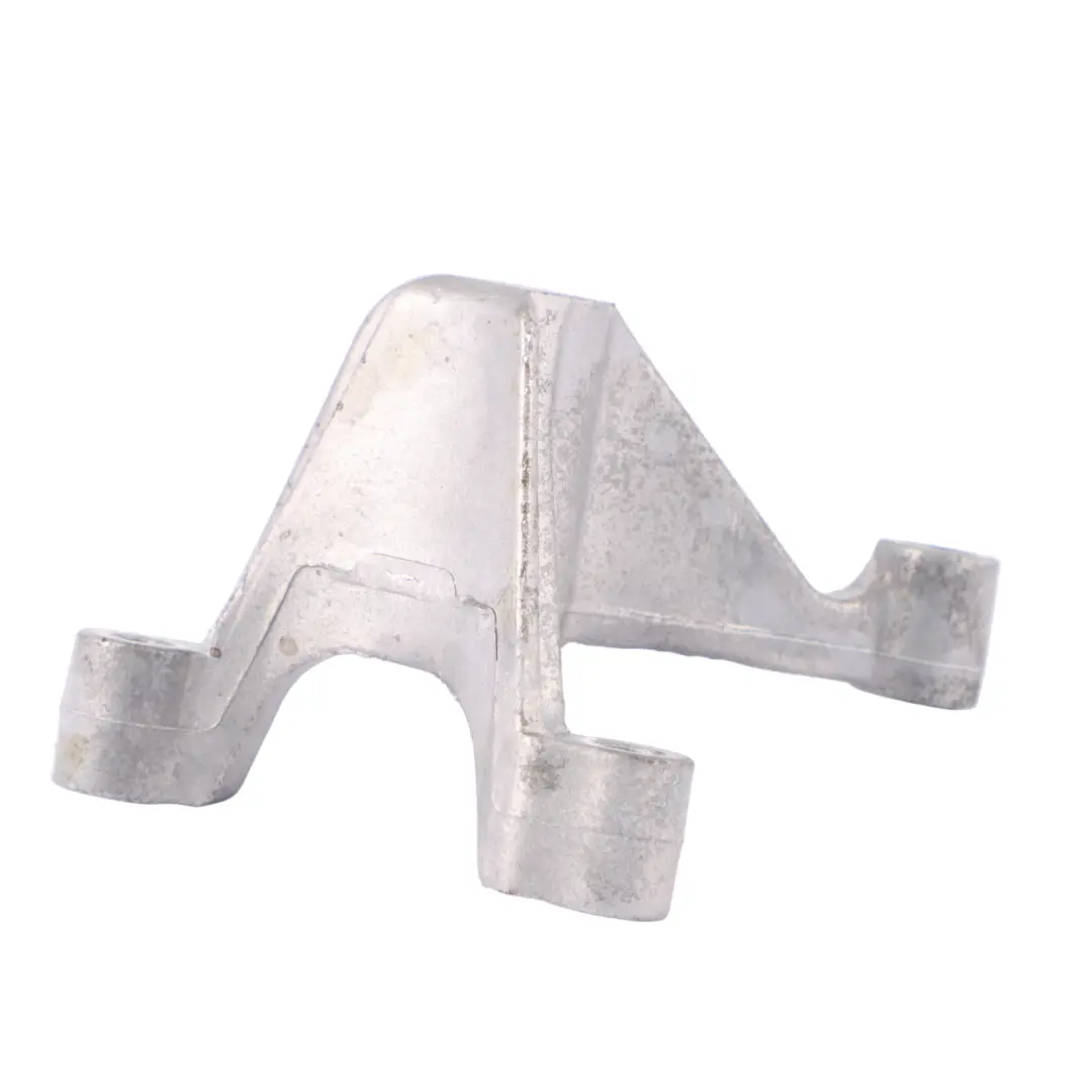 DFYA Uchwyt Układu Wydechowego do VW Volkswagen Golf 8 1.5 eTSI o numerze 05E253463M VW Volkswagen Golf 8 1.5 eTSI DFYA Uchwyt Układu Wydechowego - SKU 05E253463M - Numer Części 05E253463M