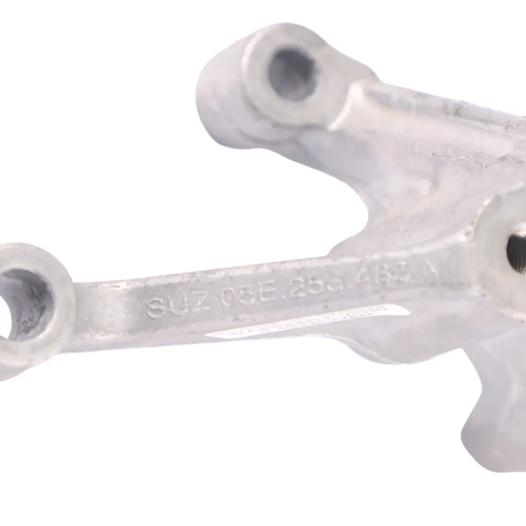 DFYA Uchwyt Układu Wydechowego do VW Volkswagen Golf 8 1.5 eTSI o numerze 05E253463M VW Volkswagen Golf 8 1.5 eTSI DFYA Uchwyt Układu Wydechowego - SKU 05E253463M - Numer Części 05E253463M