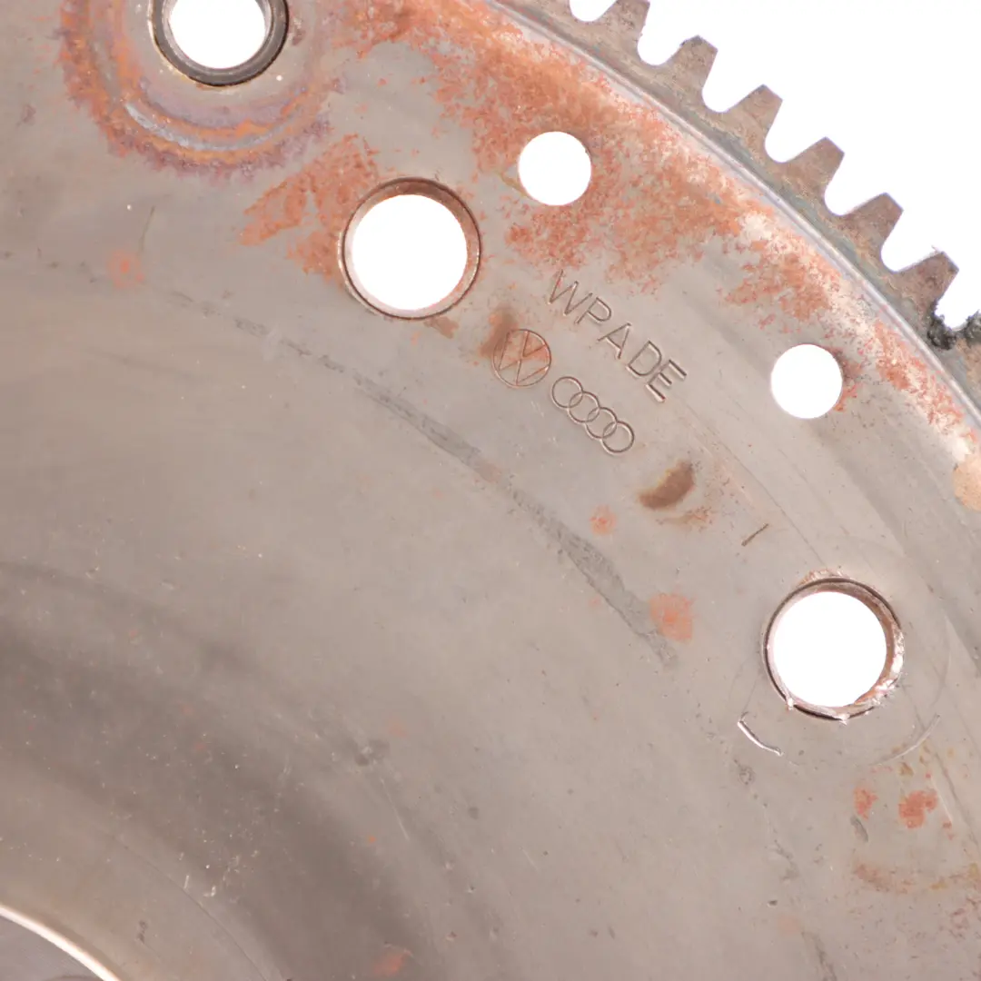 Volant d'inertie Bague démarreur boîte automatique pour Audi A4 A5 A6 A7 à propos du numéro de pièce 06E105323T Audi A4 A5 A6 A7 Volant d'inertie Bague démarreur boîte automatique - SKU 06E105323T - Numéro de pièce 06E105323T