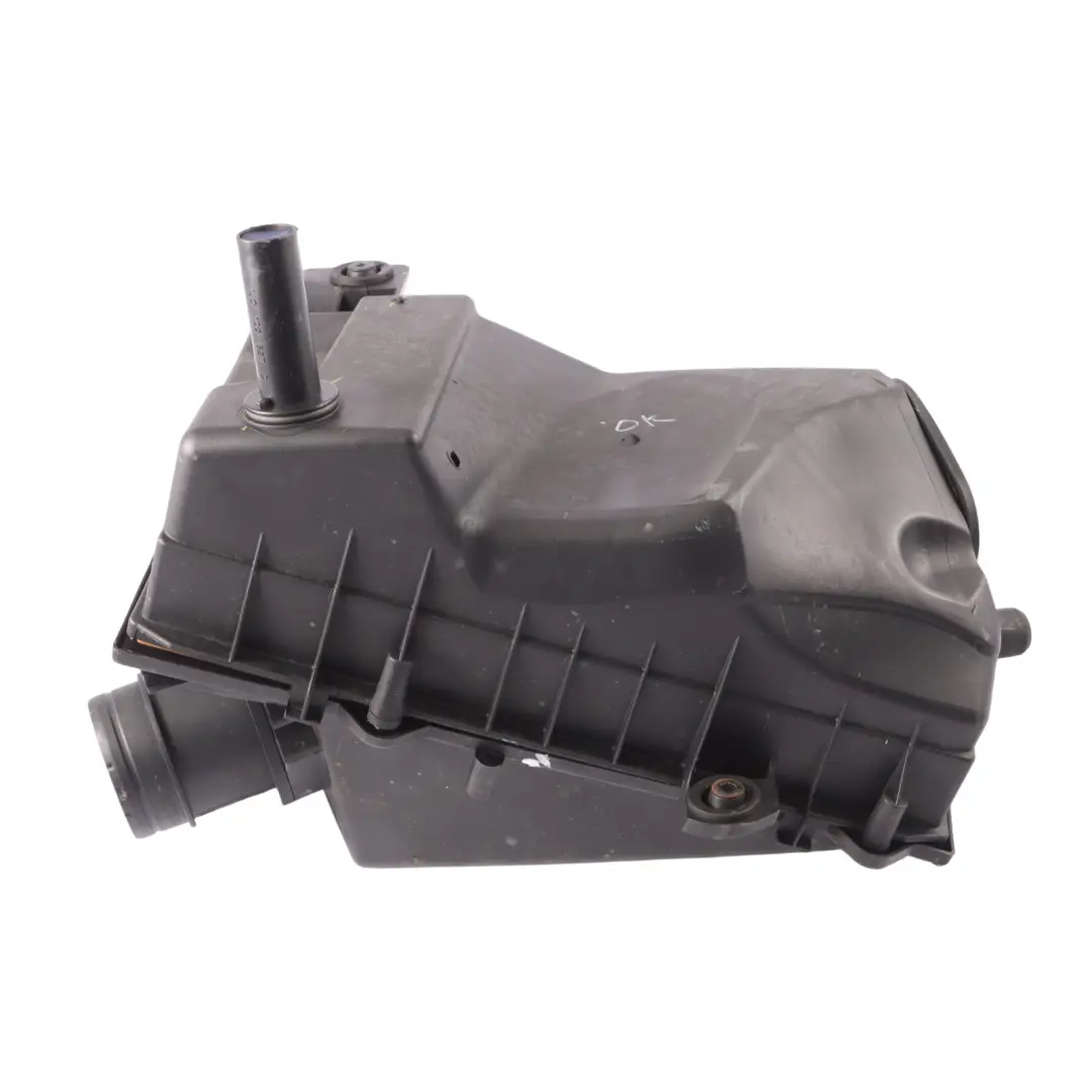 Caja del filtro de aire para Volkswagen New Beetle 1.9 TDI con número de pieza 1C0129607AA Volkswagen New Beetle 1.9 TDI Caja del filtro de aire - SKU 1C0129607AA - Número de pieza 1C0129607AA