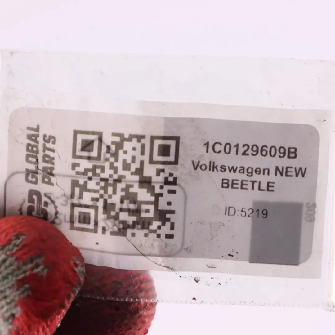 Tubo collettore aria per Volkswagen New Beetle con numero di parte 1C0129609B Volkswagen New Beetle Tubo collettore aria - SKU 1C0129609B - Numero di parte 1C0129609B