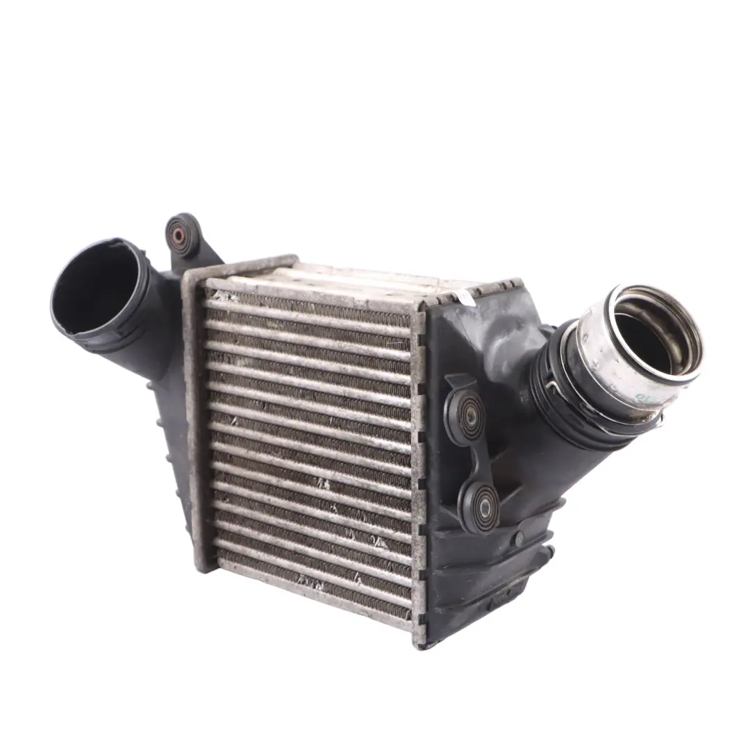 BSW Raffreddatore carica intercooler per Volkswagen New Beetle 1.9 TDI con numero di parte 1C0145803G Volkswagen New Beetle 1.9 TDI BSW Raffreddatore carica intercooler - SKU 1C0145803G - Numero di parte 1C0145803G