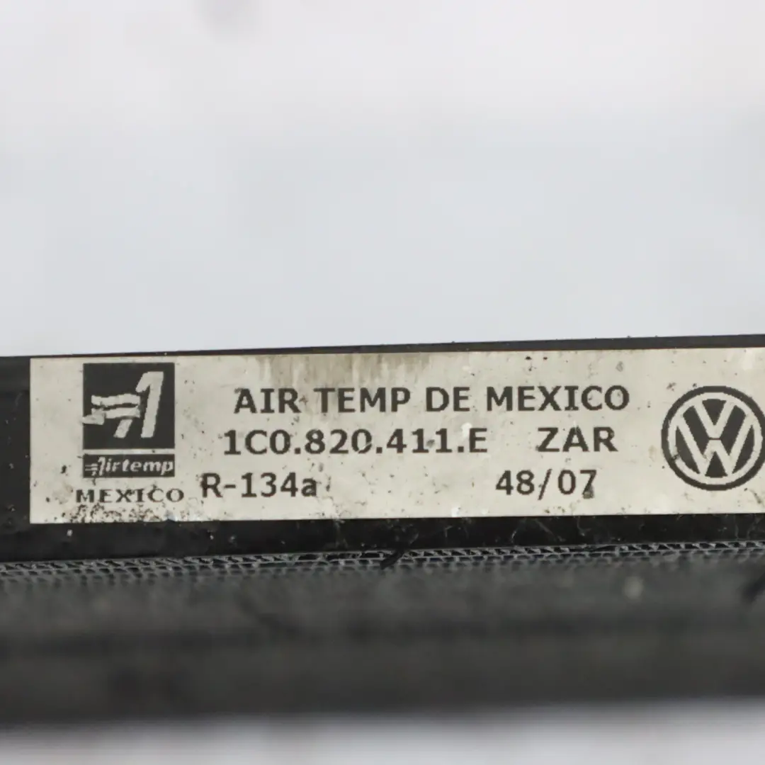 Condensador Aire Acondicionado A/C Enfriador para Volkswagen VW New Beetle con número de pieza 1C0820413G Volkswagen VW New Beetle Condensador Aire Acondicionado A/C Enfriador - SKU 1C0820413G - Número de pieza 1C0820413G