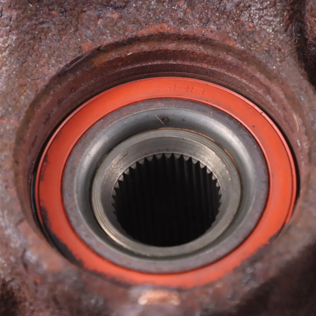 Piasta Zwrotnica Prawy Przód do Volkswagen New Beetle o numerze 1J0407256AG Volkswagen New Beetle Piasta Zwrotnica Prawy Przód - SKU 1J0407256AG - Numer Części 1J0407256AG