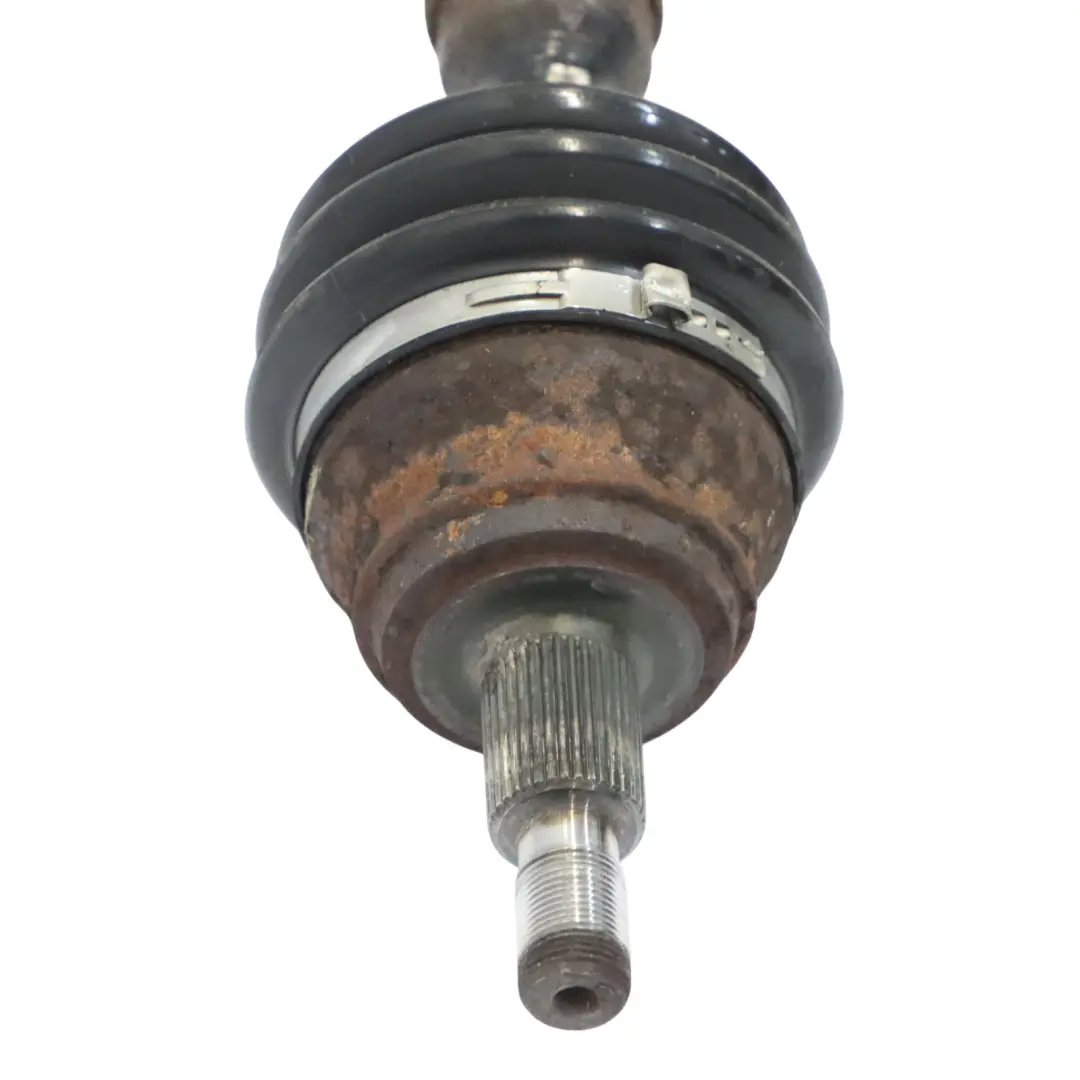 Półoś Napędowa Prawy Przód Benzyna do Volkswagen VW New Beetle o numerze 1J0407272NN Volkswagen VW New Beetle Półoś Napędowa Prawy Przód Benzyna - SKU 1J0407272NN - Numer Części 1J0407272NN