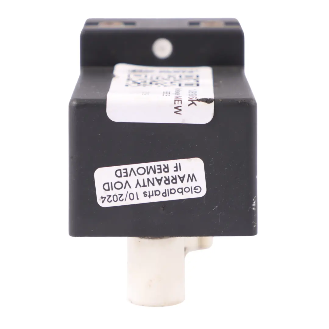 Fan Control Module Relay to VW Volkswagen New Beetle with Part number 1J0919506K VW Volkswagen New Beetle Fan Control Module Relay - SKU 1J0919506K - Part number 1J0919506K