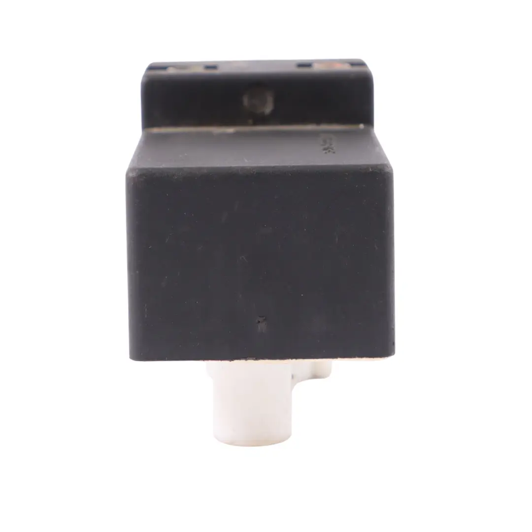 Przekaźnik Wentylatora do Volkswagen Skoda Seat Audi o numerze 1J0919506M Volkswagen Skoda Seat Audi Przekaźnik Wentylatora - SKU 1J0919506M - Numer Części 1J0919506M