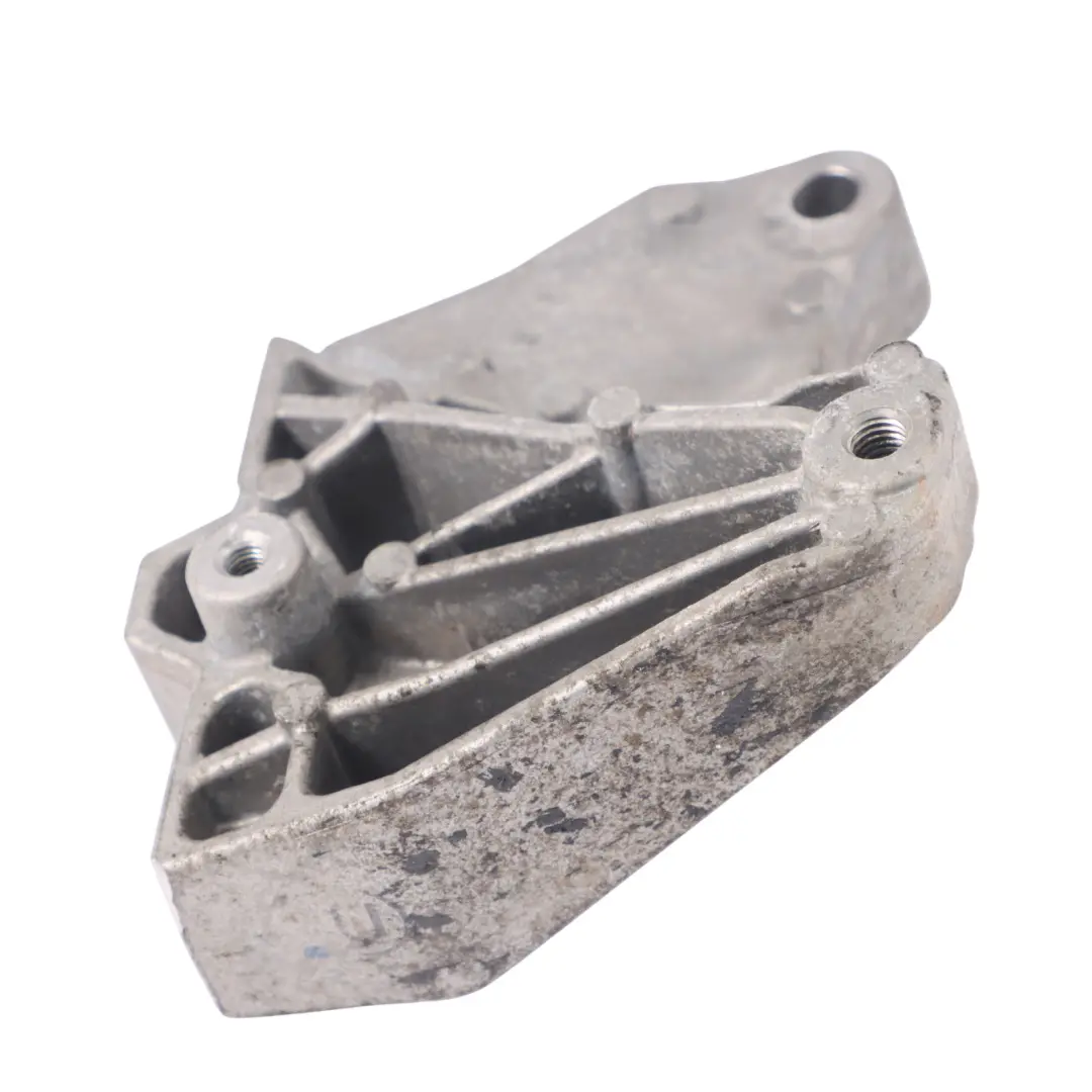 Wspornik mocowania Łapa Skrzyni Biegów do VW Volkswagen Passat B6 o numerze 1K0199117CK VW Volkswagen Passat B6 Wspornik mocowania Łapa Skrzyni Biegów - SKU 1K0199117CK - Numer Części 1K0199117CK