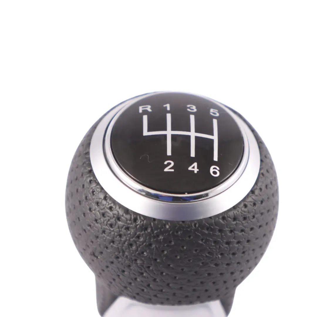 Selector Stick Shifter Knob 6 Gang manuell für VW Volkswagen Golf 5 Gear mit Teilenummer 1K0711113CL VW Volkswagen Golf 5 Gear Selector Stick Shifter Knob 6 Gang manuell - SKU 1K0711113CL - Teilenummer 1K0711113CL