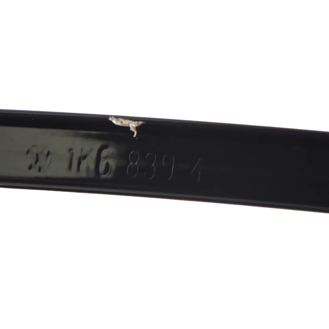 Mk5 1K Rail guidage vitre portière arrière gauche pour Volkswagen Golf à propos du numéro de pièce 1K6839407F Volkswagen Golf Mk5 1K Rail guidage vitre portière arrière gauche - SKU 1K6839407F - Numéro de pièce 1K6839407F