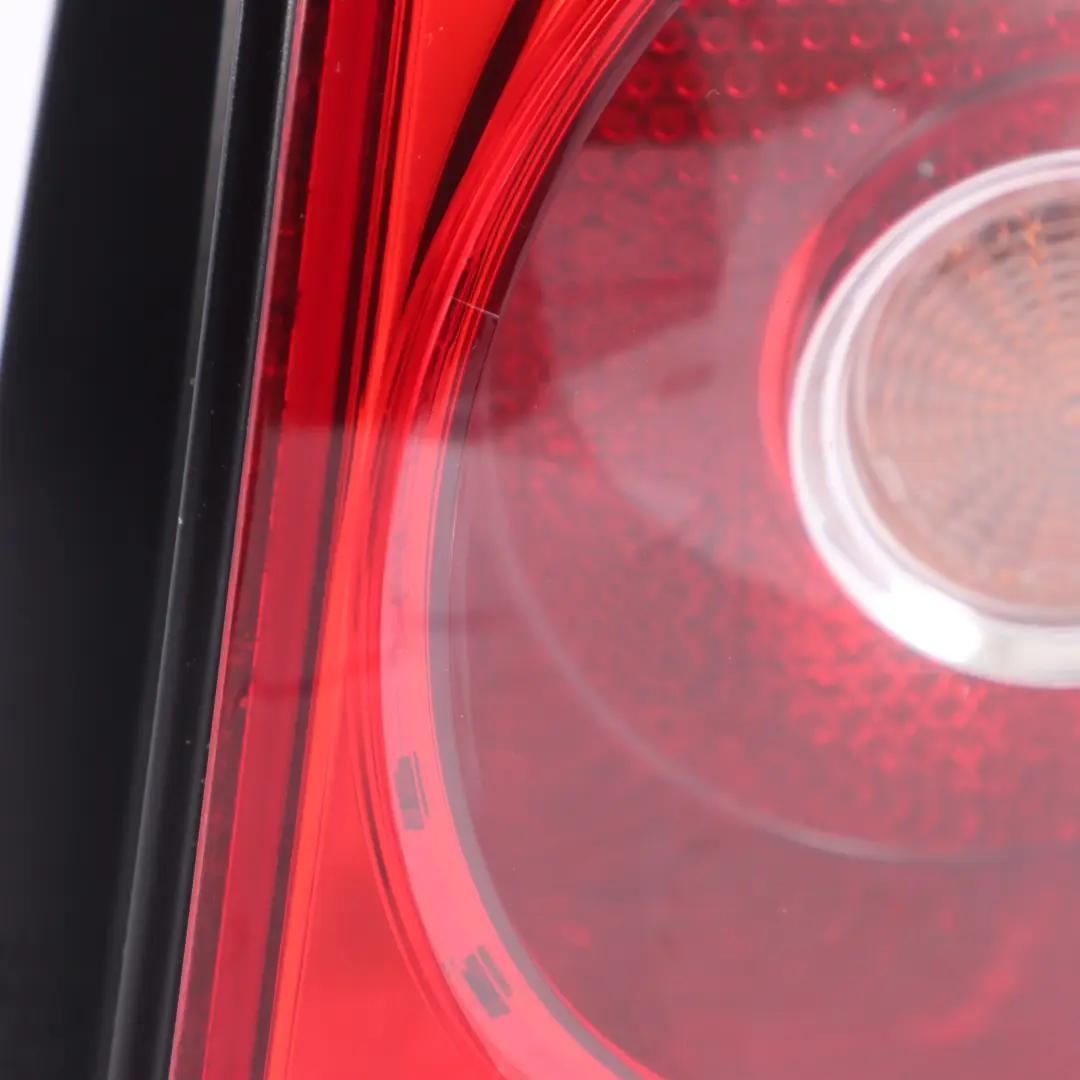 Mk5 1K Luz Trasera Luz Exterior Trasera Derecha para Volkswagen Golf con número de pieza 1K6945096N Volkswagen Golf Mk5 1K Luz Trasera Luz Exterior Trasera Derecha - SKU 1K6945096N - Número de pieza 1K6945096N