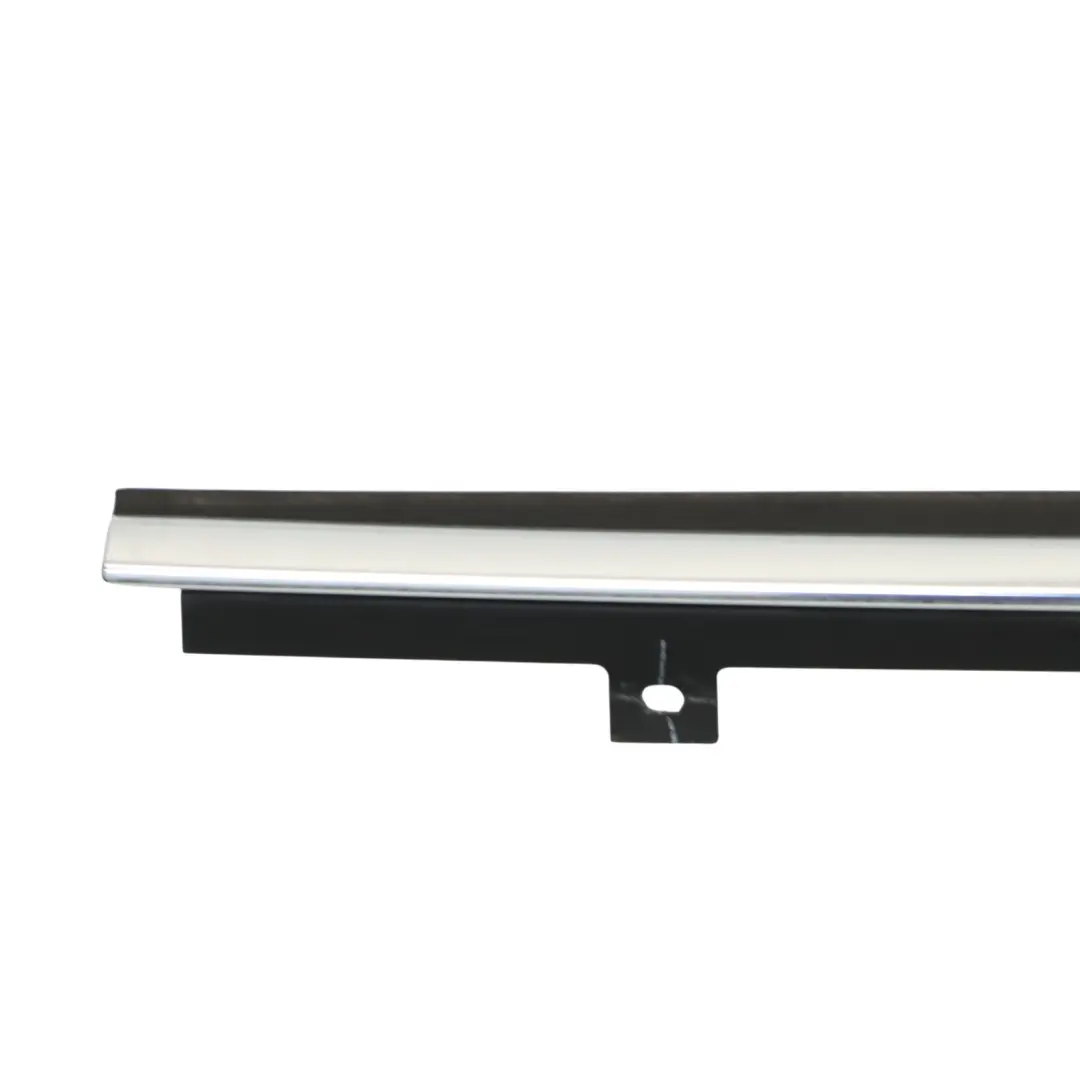 Fensterdichtungsleiste hinten links Fensterleiste Chrom für Volkswagen New Beetle mit Teilenummer 1Y0853299G Volkswagen New Beetle Fensterdichtungsleiste hinten links Fensterleiste Chrom - SKU 1Y0853299G - Teilenummer 1Y0853299G