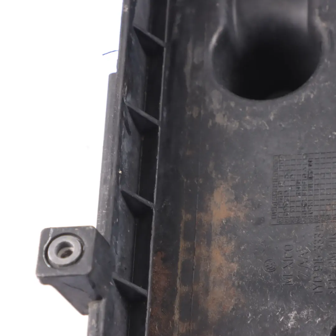 Uchwyt Podstawa Akumulatora do Volkswagen New Beetle o numerze 1Y0915333A Volkswagen New Beetle Uchwyt Podstawa Akumulatora - SKU 1Y0915333A - Numer Części 1Y0915333A