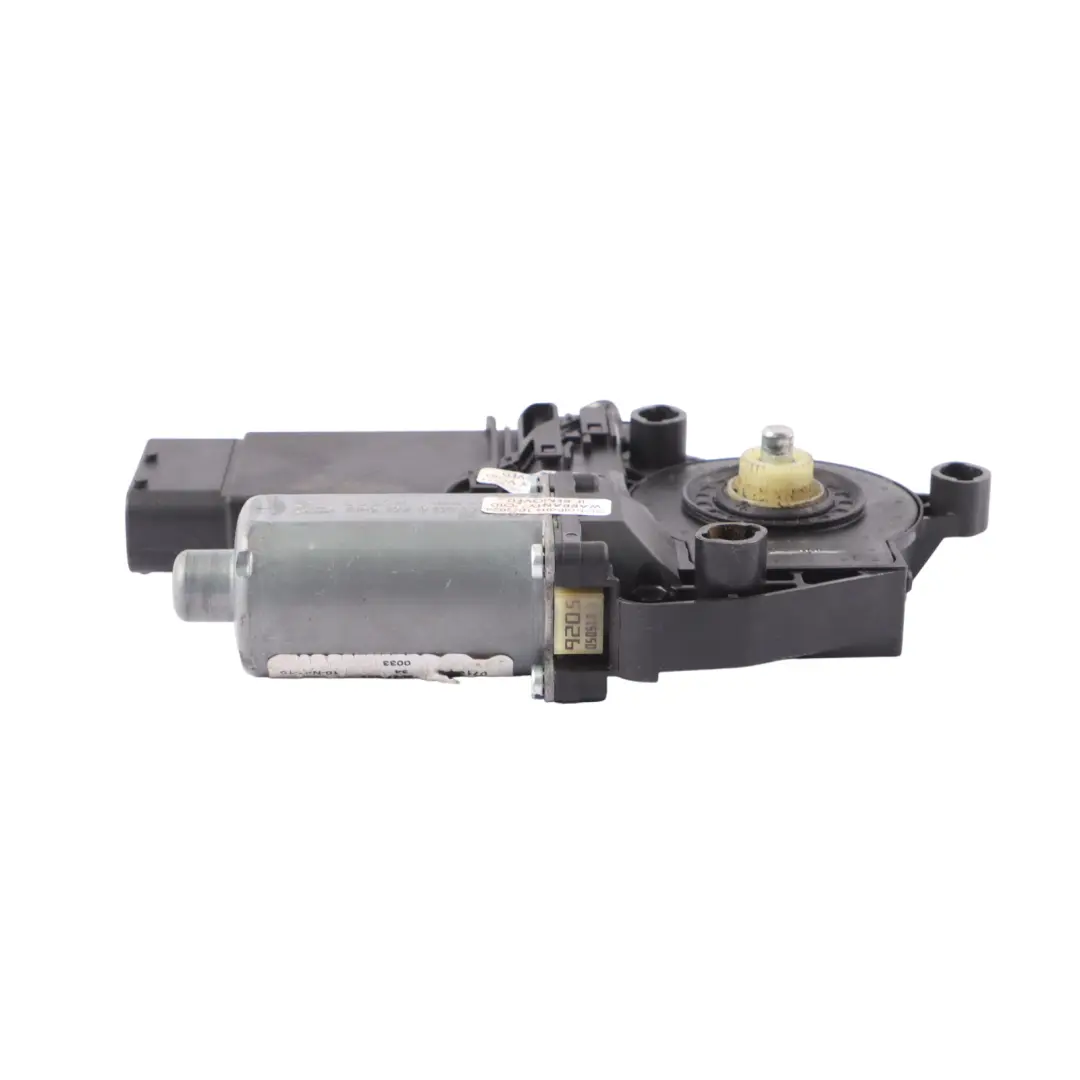 Window Lifter Motor Front Right O/S to Volkswagen New Beetle Cabriolet with Part number 1Y0959802C Volkswagen New Beetle Cabriolet Window Lifter Motor Front Right O/S - SKU RHD-1Y0959802C - Part number 1Y0959802C