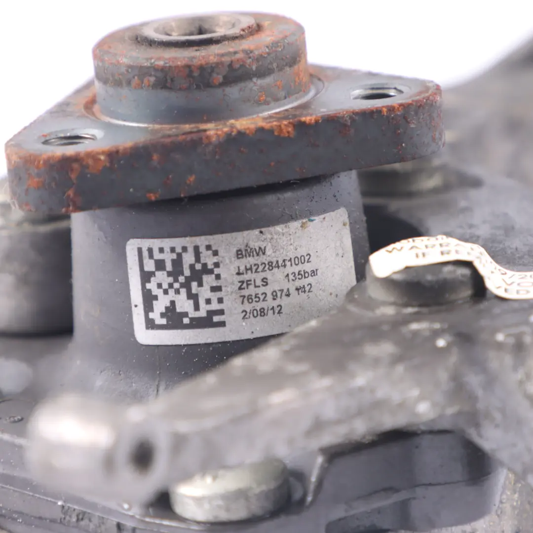 S63N Pompa servosterzo Unità idraulica per BMW F10 M5 F06 F12 F13 M6 con numero di parte 2284410 BMW F10 M5 F06 F12 F13 M6 S63N Pompa servosterzo Unità idraulica - SKU 2284410-1 - Numero di parte 2284410