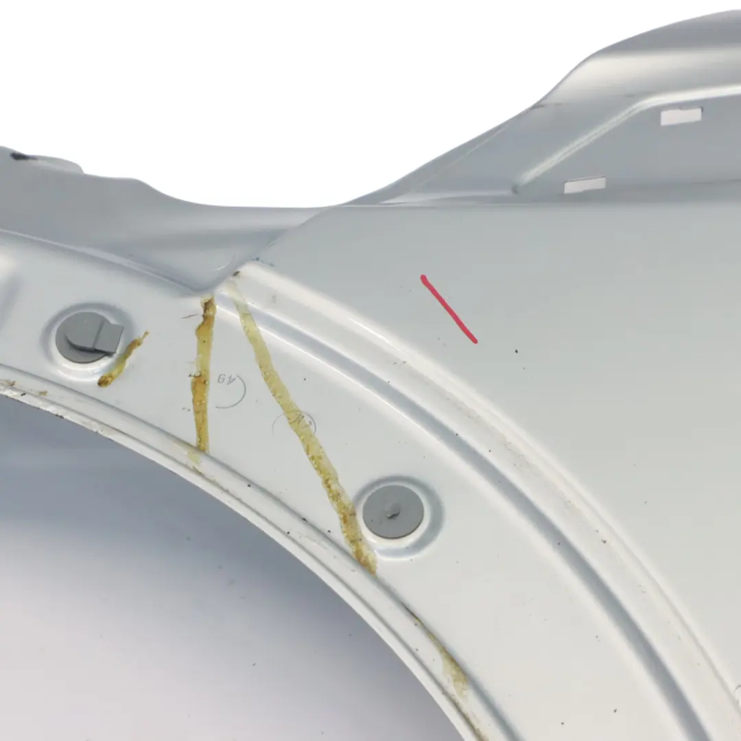 Panel Lateral Delantero Aleta Izquierda Pure Silver - 900 para Mini R55 R56 R57 con número de pieza 2754725 Mini R55 R56 R57 Panel Lateral Delantero Aleta Izquierda Pure Silver - 900 - SKU 2754725-PS7 - Número de pieza 2754725