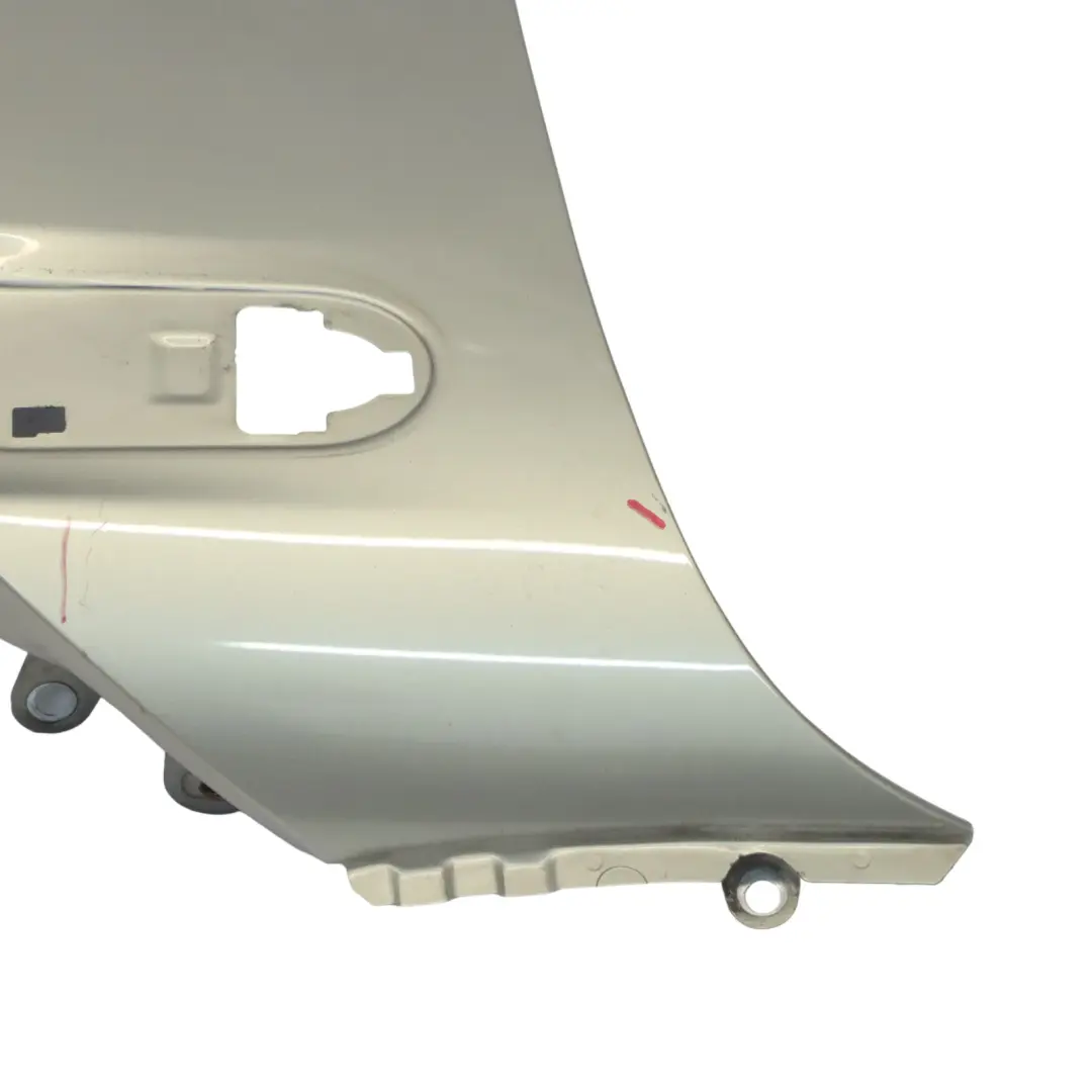 Panel Lateral Delantero Ala Derecha Sparkling Silver A60 para Mini R55 R56 R57 R58 con número de pieza 2754726 Mini R55 R56 R57 R58 Panel Lateral Delantero Ala Derecha Sparkling Silver A60 - SKU 2754726-SS3 - Número de pieza 2754726