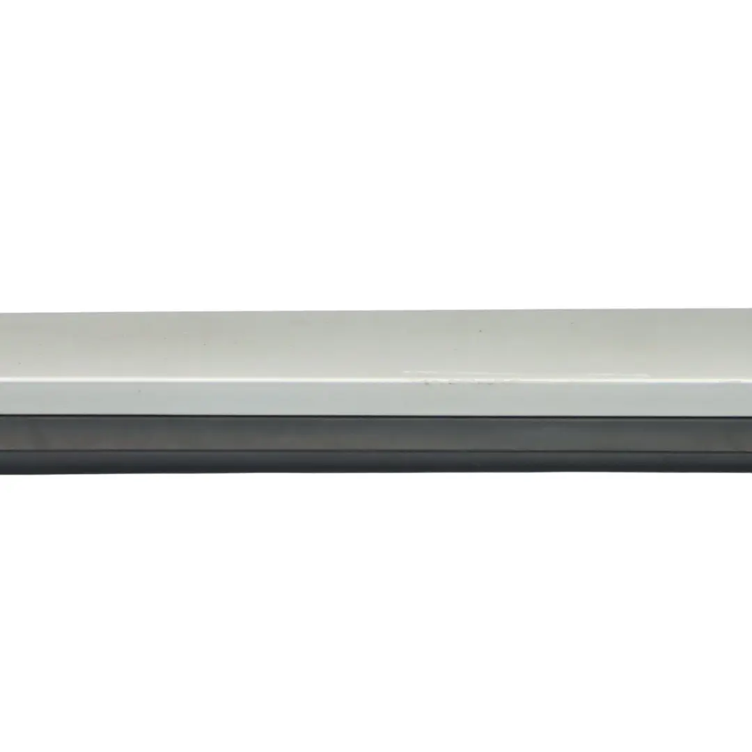 Faldón Lateral Derecho X Line Cubre umbral de puerta Panel para BMW X1 E84 con número de pieza 2990600 BMW X1 E84 Faldón Lateral Derecho X Line Cubre umbral de puerta Panel - SKU 2990600-2 - Número de pieza 2990600