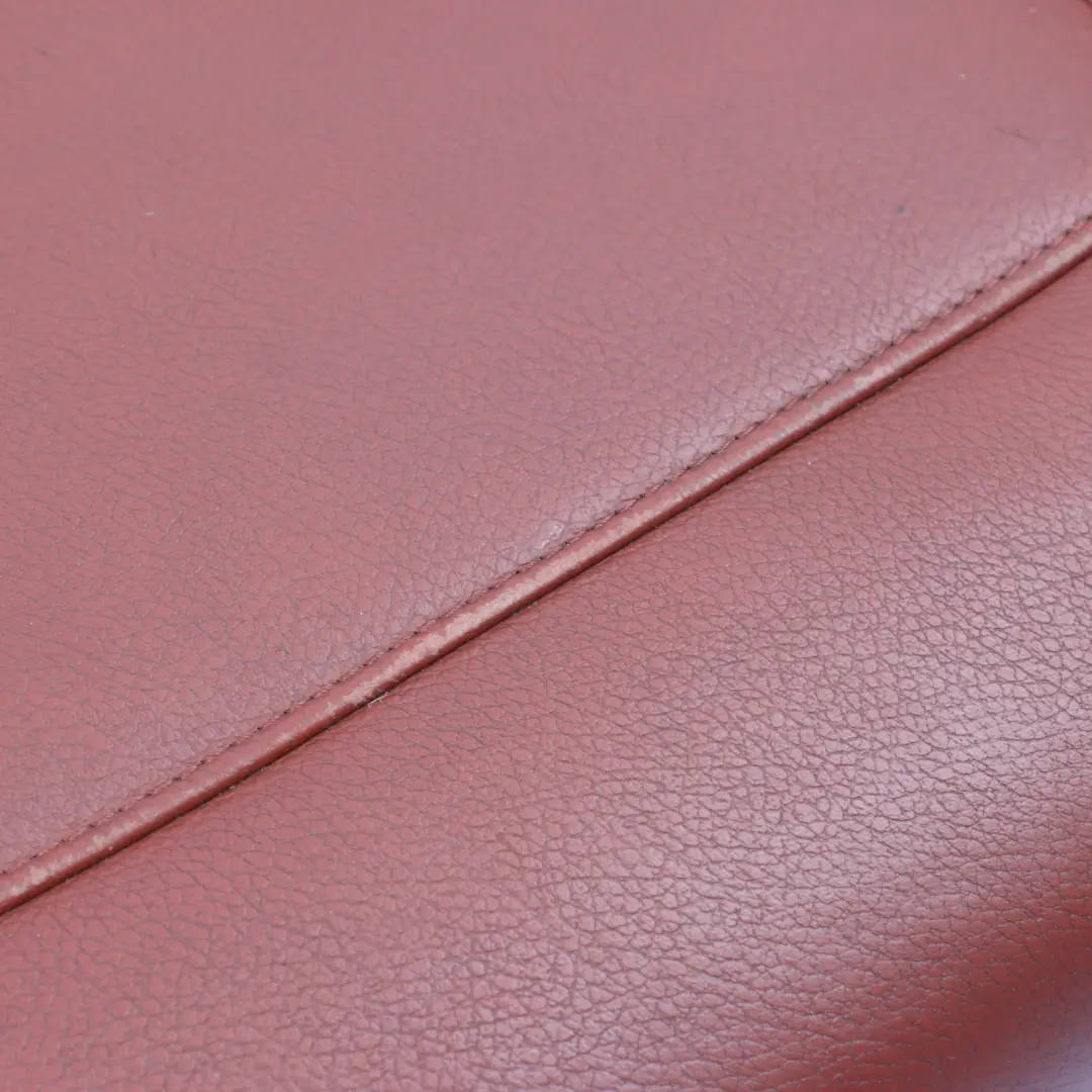 Rivestimento base divano panca posteriore pelle rosso marrone per BMW X1 E84 con numero di parte 2992120 BMW X1 E84 Rivestimento base divano panca posteriore pelle rosso marrone - SKU 2992120 - Numero di parte 2992120