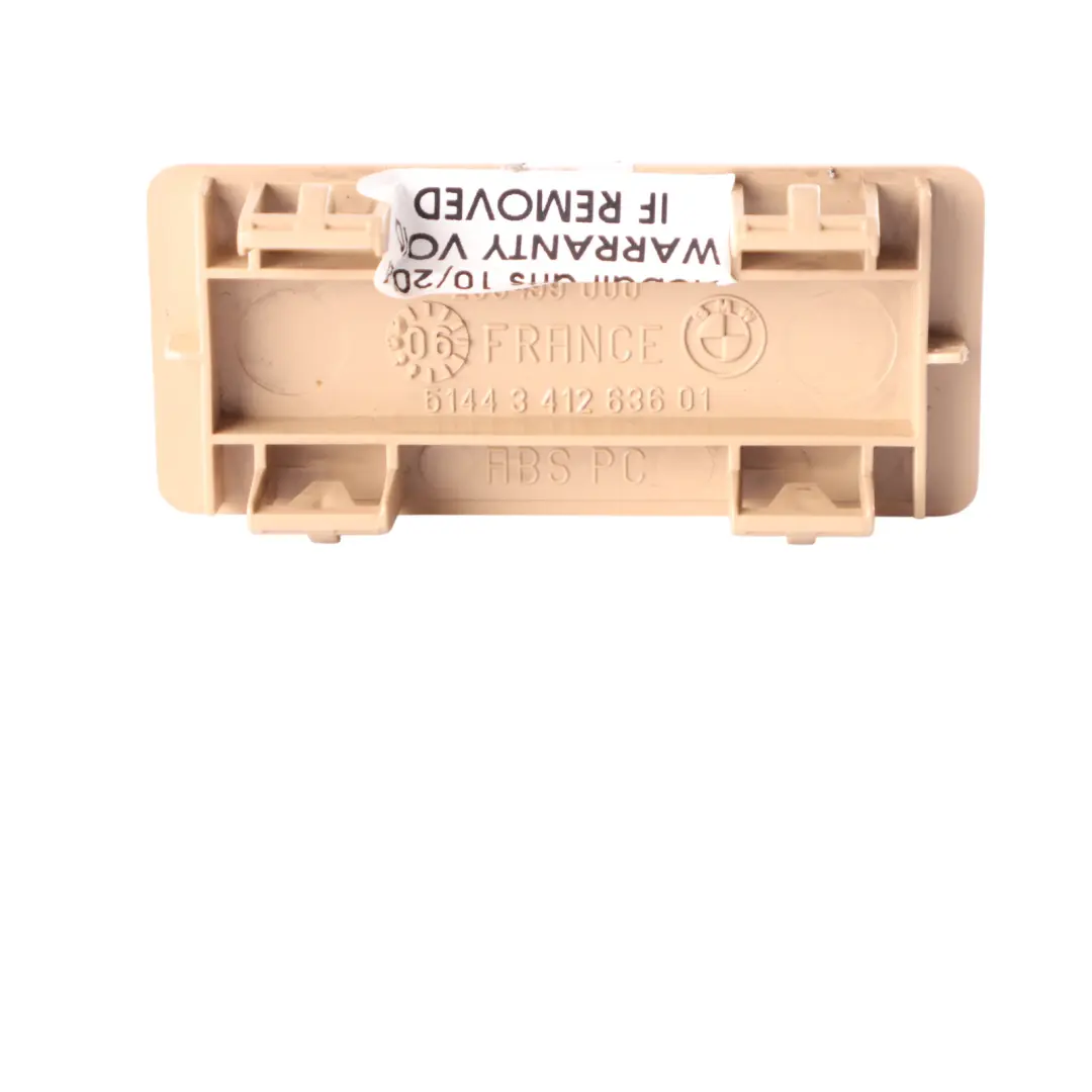 Interni Headliner Luce di lettura cortesia Pannello copertura per BMW X3 E83 con numero di parte 3412636 BMW X3 E83 Interni Headliner Luce di lettura cortesia Pannello copertura - SKU 3412636 - Numero di parte 3412636