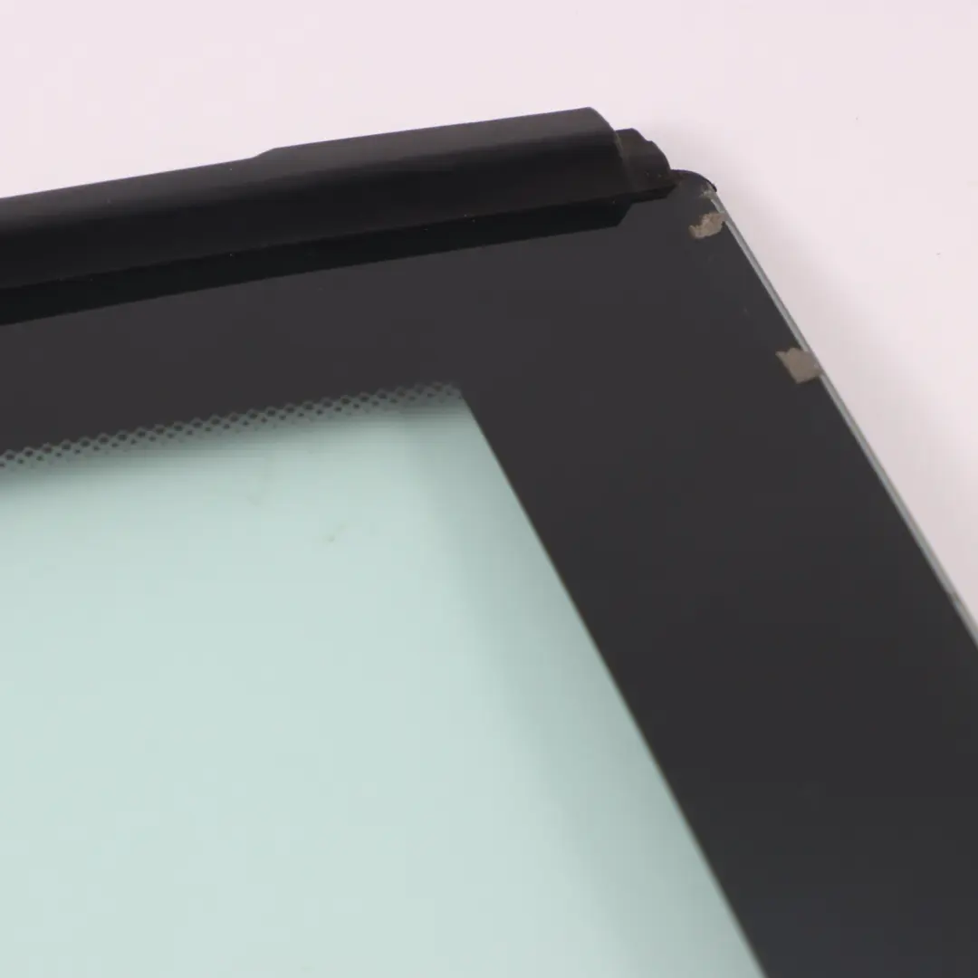 Cristal Ventana Lateral Trasera Derecha AS2 para BMW Z4 E86 con número de pieza 3420808 BMW Z4 E86 Cristal Ventana Lateral Trasera Derecha AS2 - SKU 3420808 - Número de pieza 3420808