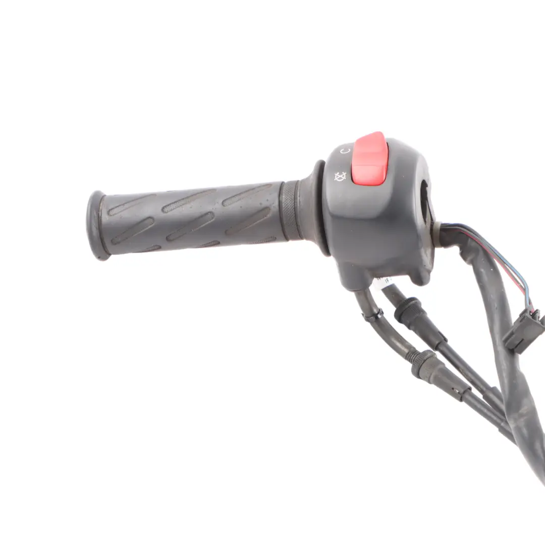 SV650 GSX-R 1000 Handlebar Front Right O/S Switch Unit to Suzuki with Part number 3720025F10 Suzuki SV650 GSX-R 1000 Handlebar Front Right O/S Switch Unit - SKU 3720025F10 - Part number 3720025F10