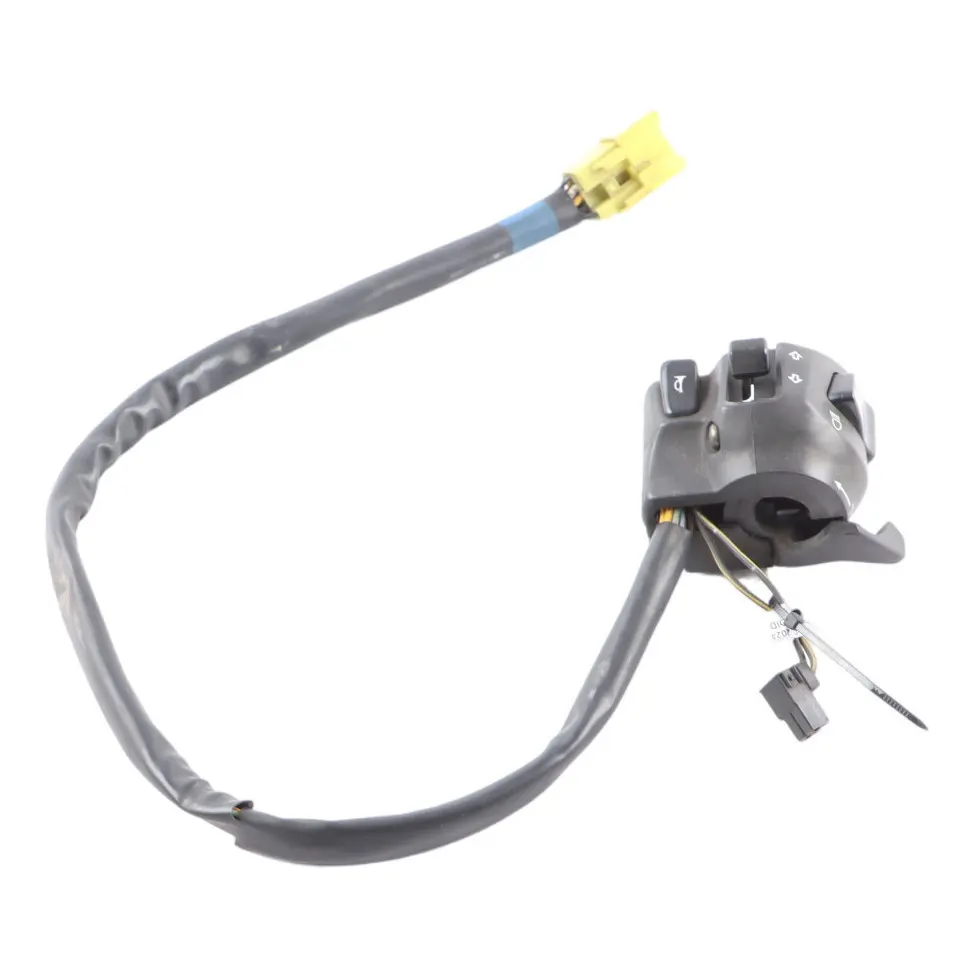 SV650 Handlebar Switch Front Right O/S Switch Unit 37400-23E10-000 to Suzuki with Part number 3740023E10000 Suzuki SV650 Handlebar Switch Front Right O/S Switch Unit 37400-23E10-000 - SKU 3740023E10000 - Part number 3740023E10000