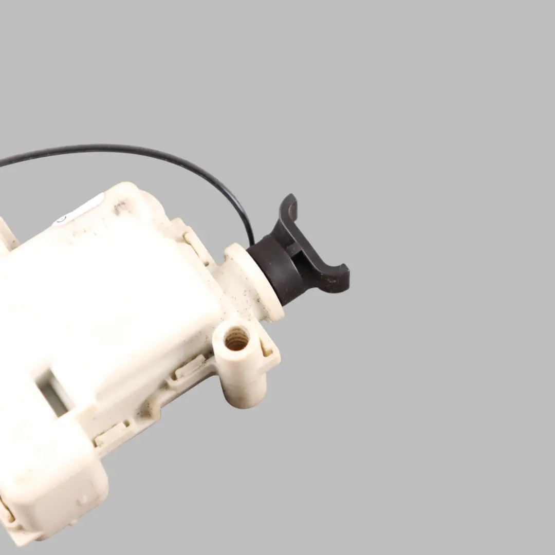 Tail Gate Rear Lock Solenoid Actuator Mechanism 3B0959781D to Volkswagen Caddy Maxi with Part number 3B0959781A Volkswagen Caddy Maxi Tail Gate Rear Lock Solenoid Actuator Mechanism 3B0959781D - SKU 3B0959781A - Part number 3B0959781A