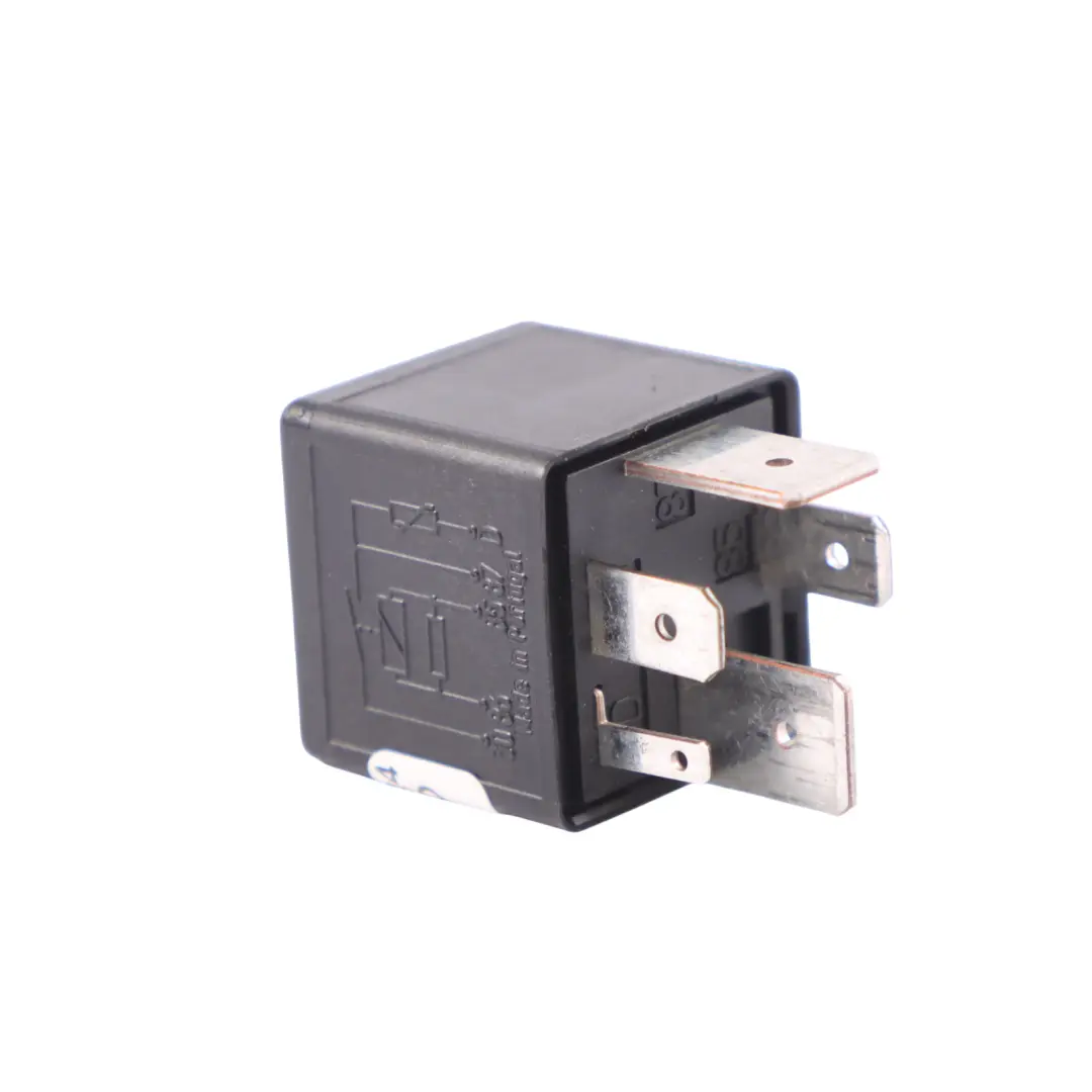 Relé Negro 5 Pines 12V 50A Set 433 para VW Volkswagen Audi Seat Skoda con número de pieza 3D0951253A VW Volkswagen Audi Seat Skoda Relé Negro 5 Pines 12V 50A Set 433 - SKU 3D0951253A - Número de pieza 3D0951253A