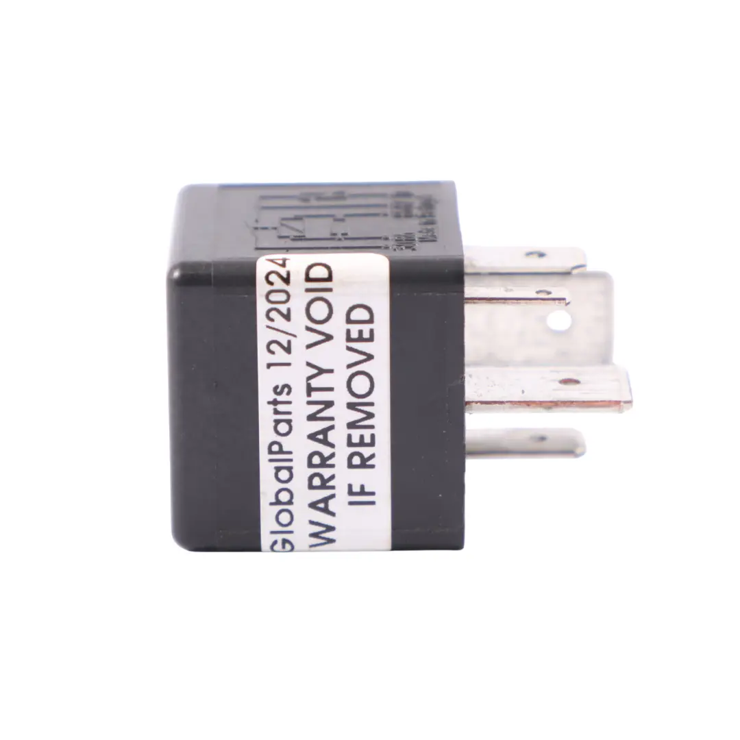 Relè nero 5 pin 12V 50A Set 433 per VW Volkswagen Audi Seat Skoda con numero di parte 3D0951253A VW Volkswagen Audi Seat Skoda Relè nero 5 pin 12V 50A Set 433 - SKU 3D0951253A - Numero di parte 3D0951253A