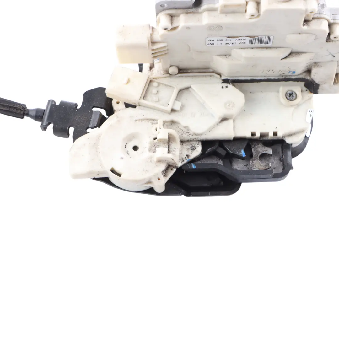 Qua Actuador Cerradura Puerta Trasera Izquierda para Audi S8 V10 con número de pieza 4E0839015AC Audi S8 V10 Qua Actuador Cerradura Puerta Trasera Izquierda - SKU 4E0839015AC - Número de pieza 4E0839015AC
