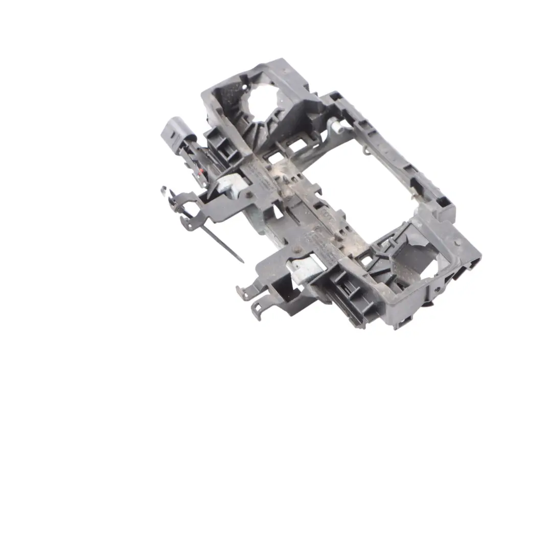 Audi S8 V10 Exterior Puerta Manija Soporte Barra Montaje Izquierdo - SKU 4E0839885E - Número de pieza 4E0839885E