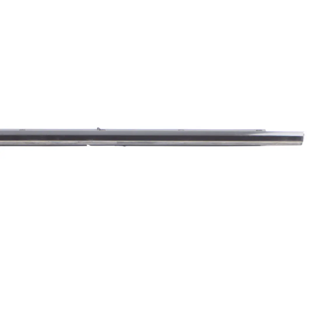 Garniture Vitre Arrière Gauche Joint Étanchéité pour Audi S8 V10 à propos du numéro de pièce 4E0853763G Audi S8 V10 Garniture Vitre Arrière Gauche Joint Étanchéité - SKU 4E0853763G - Numéro de pièce 4E0853763G