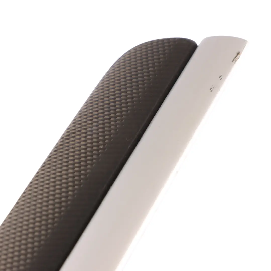 Tylna Lewa Osłona Panelu Drzwi Carbon do Audi A8 S8 D3 o numerze 4E0867419K Audi A8 S8 D3 Tylna Lewa Osłona Panelu Drzwi Carbon - SKU 4E0867419K - Numer Części 4E0867419K