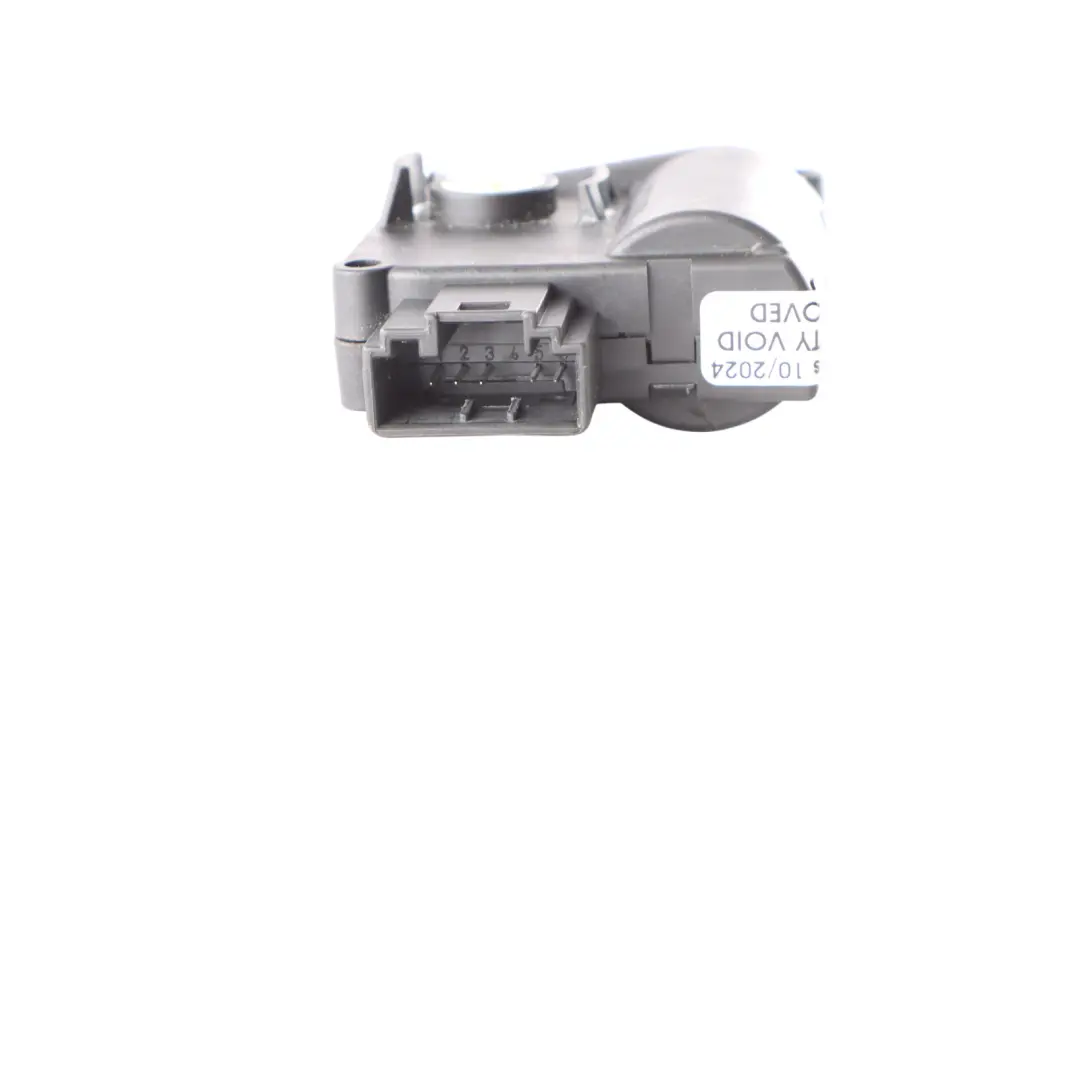 Heater Blower Flap Motor Actuator Unit to Audi A6 C6 with Part number 4F0820511A Audi A6 C6 Heater Blower Flap Motor Actuator Unit - SKU 4F0820511A - Part number 4F0820511A